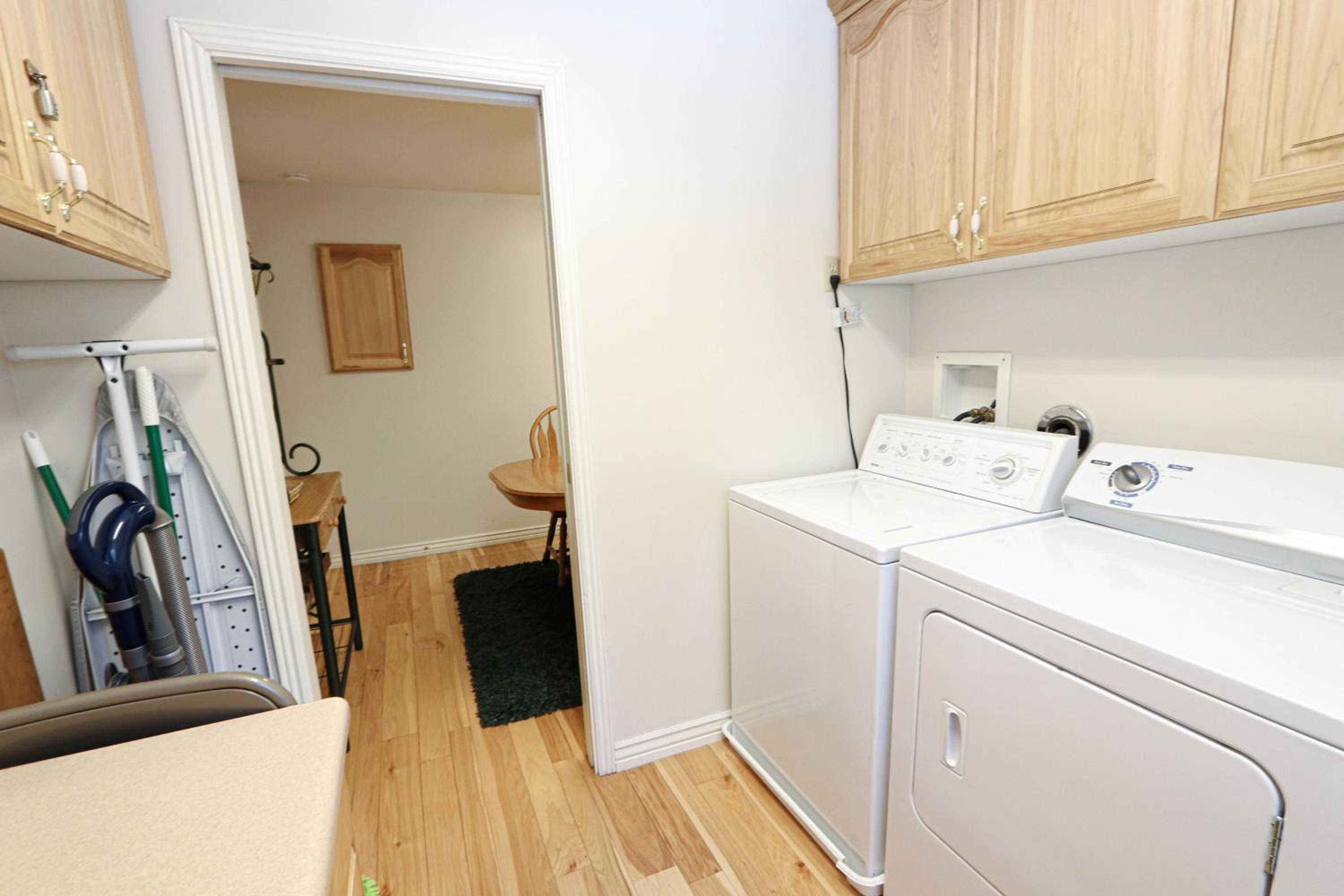Three-Bedroom House photo 3