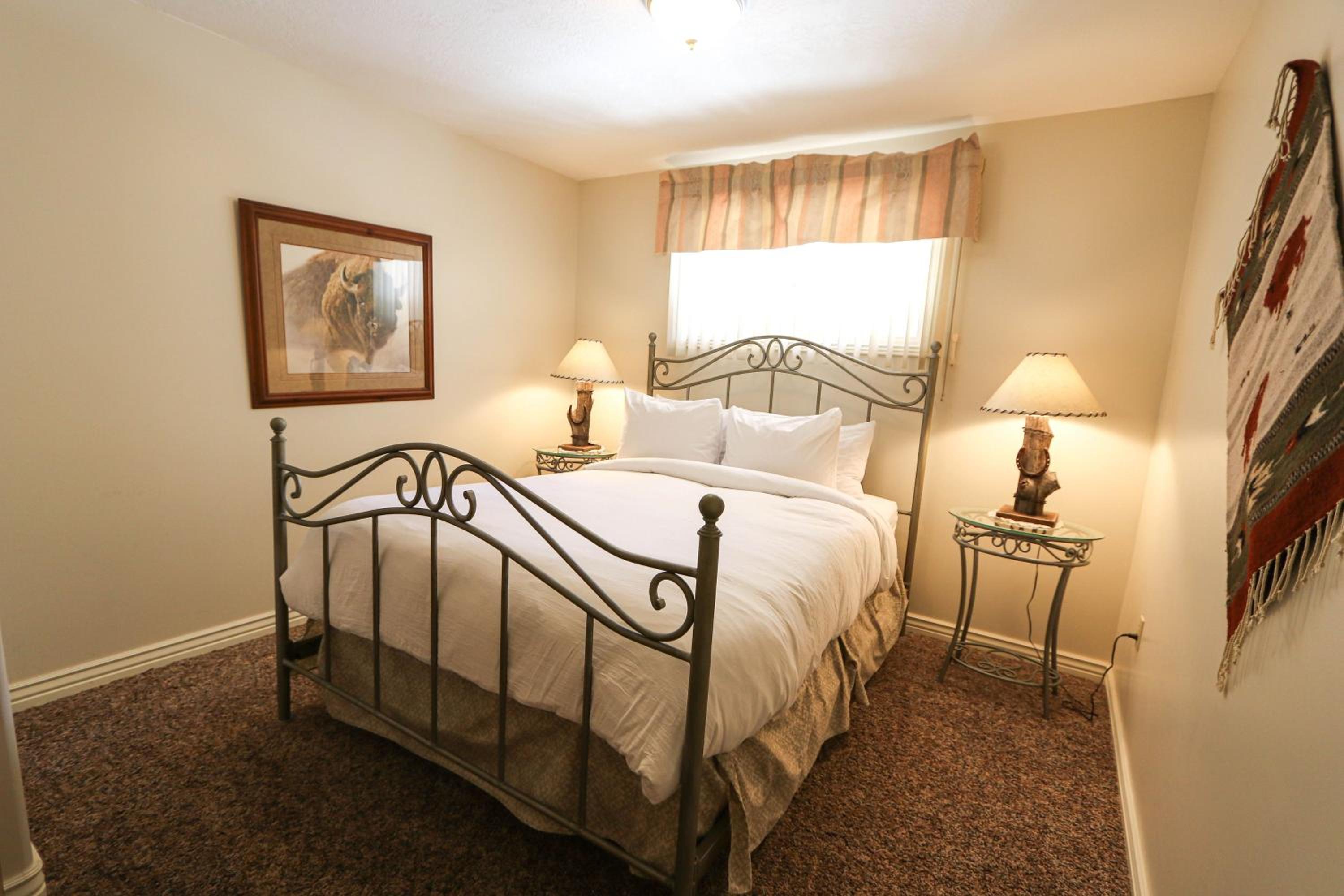 Three-Bedroom House photo 2