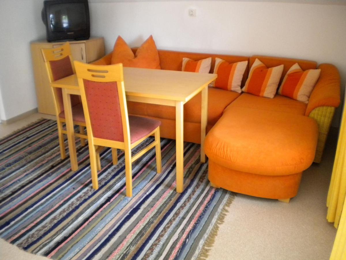 Apartment with Balcony photo 3