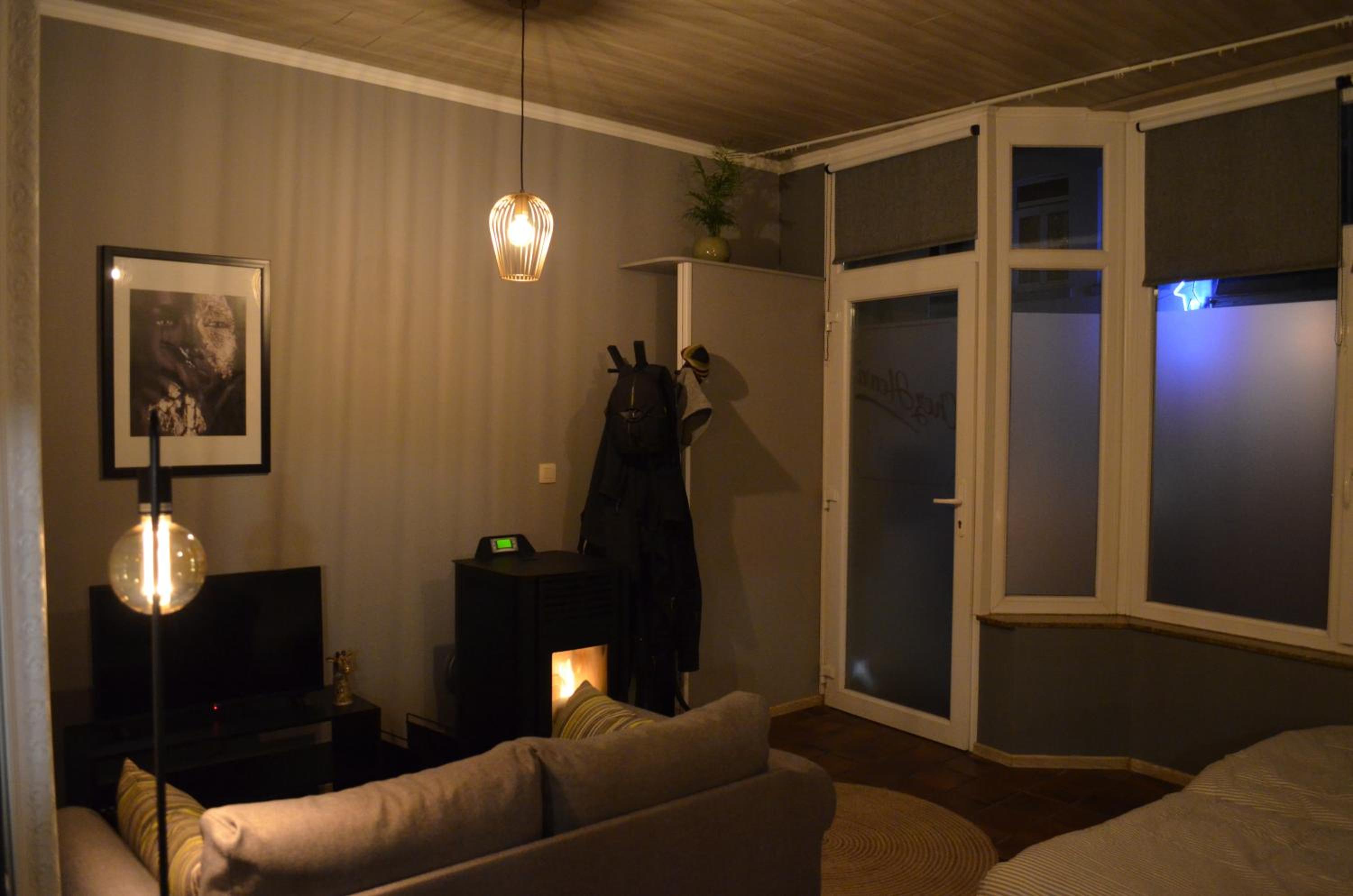 One-Bedroom Apartment - Photo 2