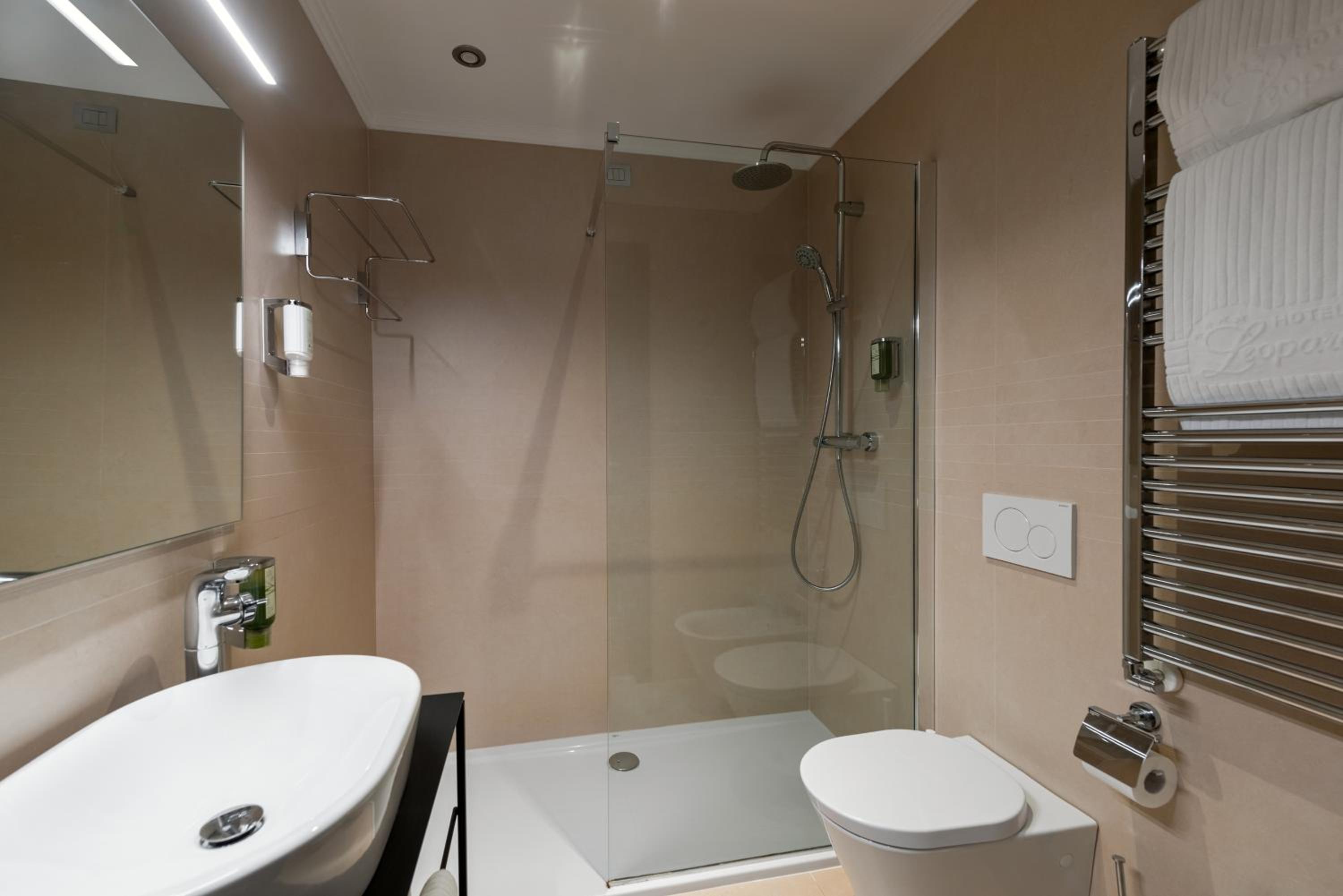 Design Double Room - Photo 6