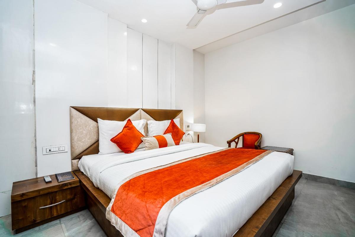 Deluxe Room - Photo 17