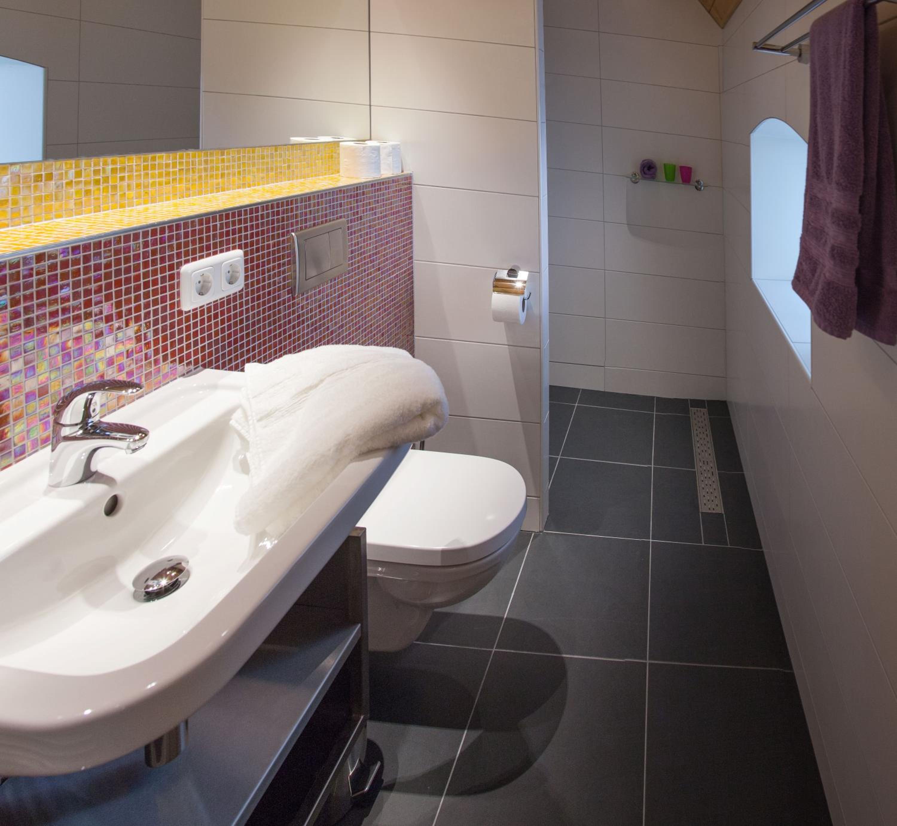 Single Room with Private Bathroom and Garden View  photo 2