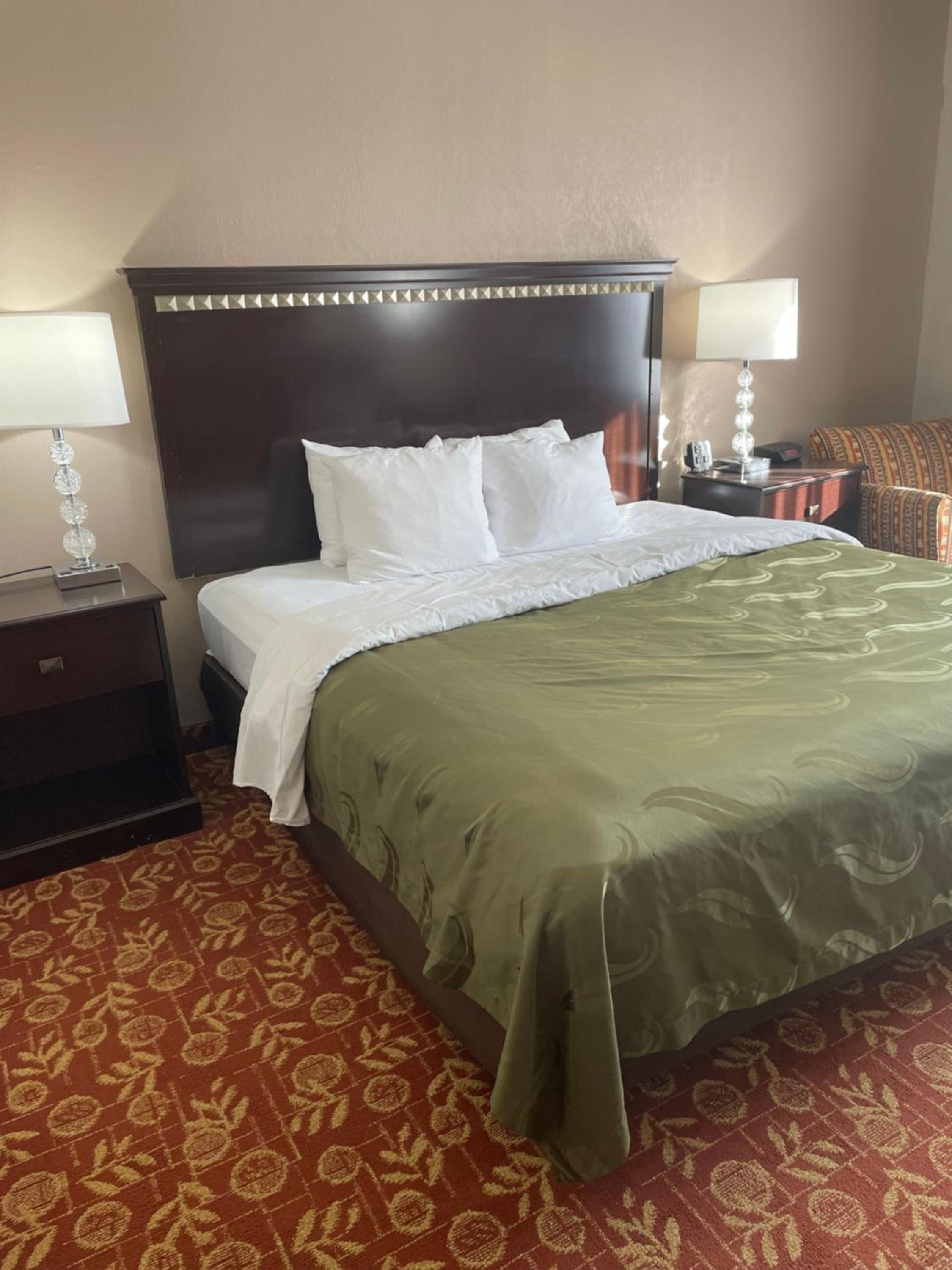 King Room - Accessible/Non-Smoking - Photo 3