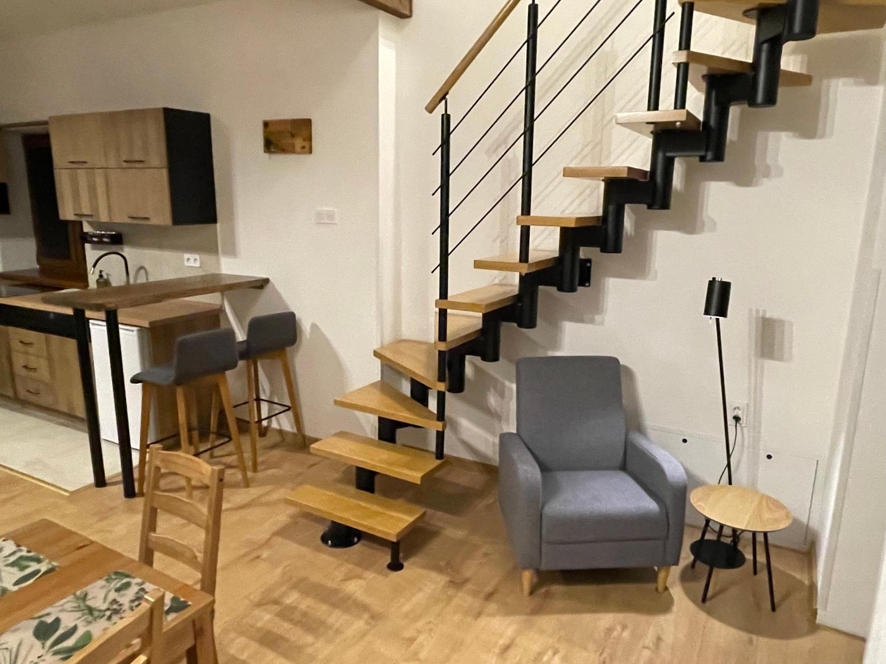 Maisonette photo 2