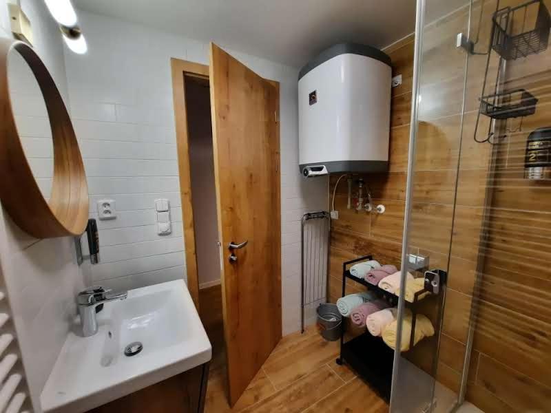 Deluxe Apartment - Photo 8