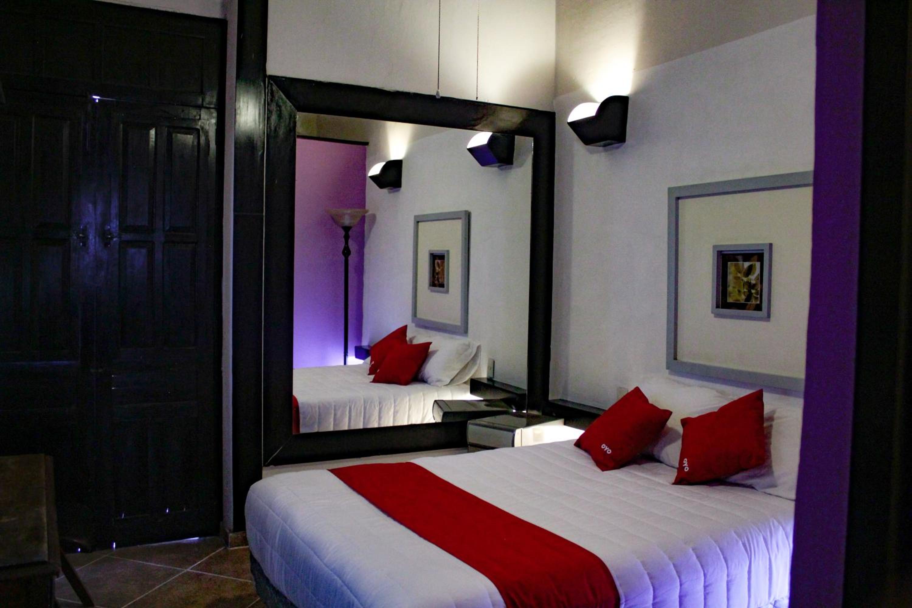 Standard Two Beds  - Photo 9