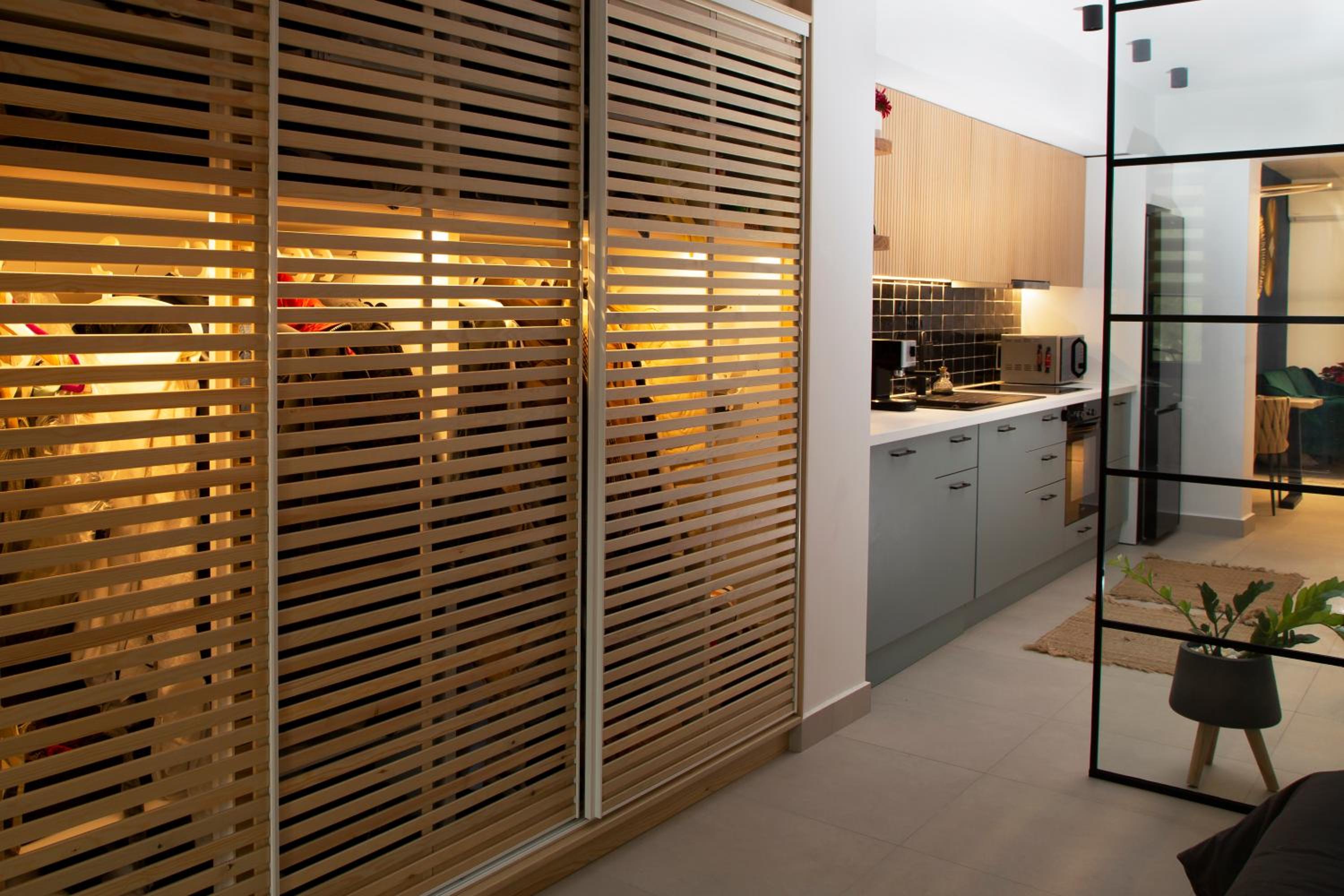 One-Bedroom Apartment - Photo 8