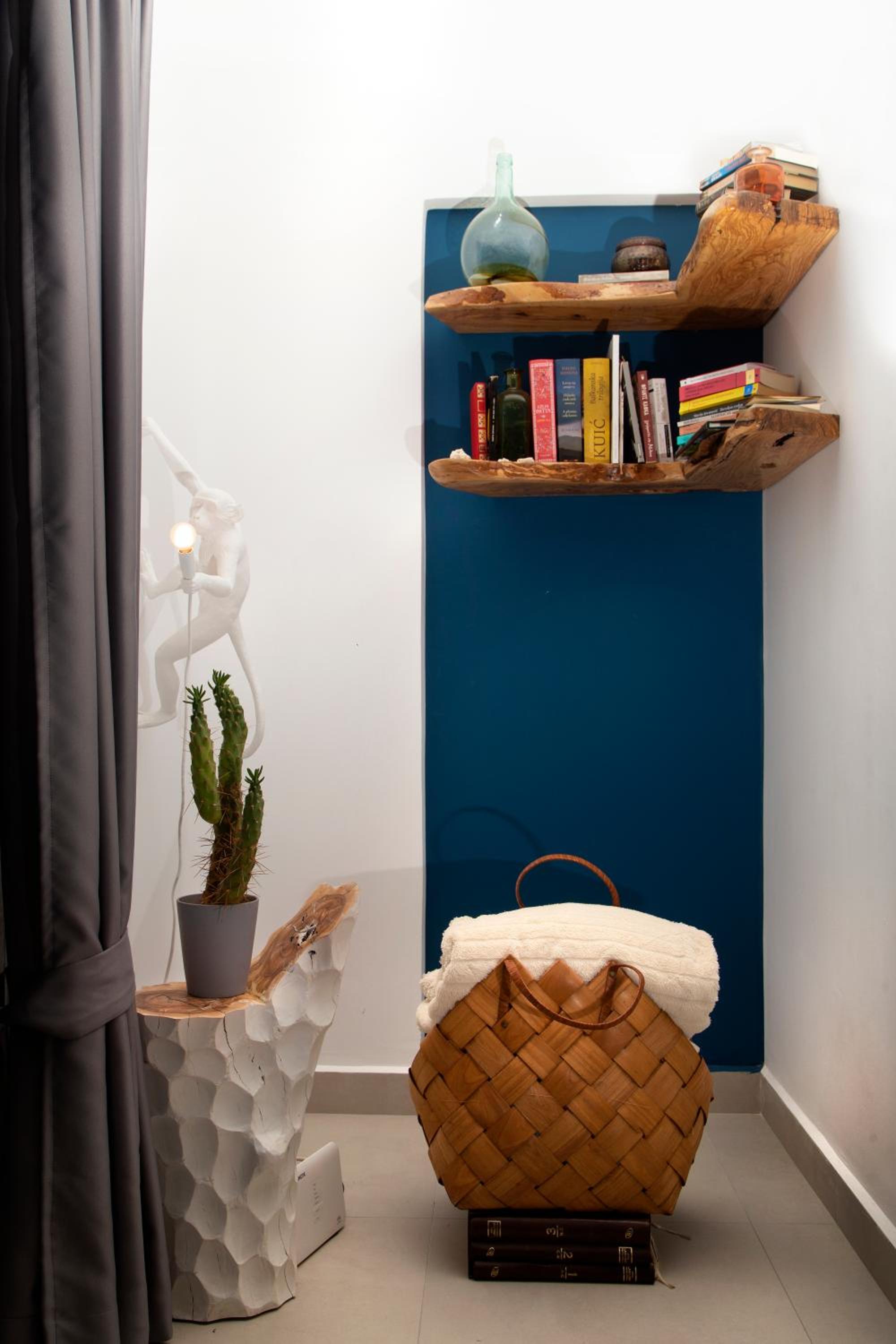 One-Bedroom Apartment - Photo 9