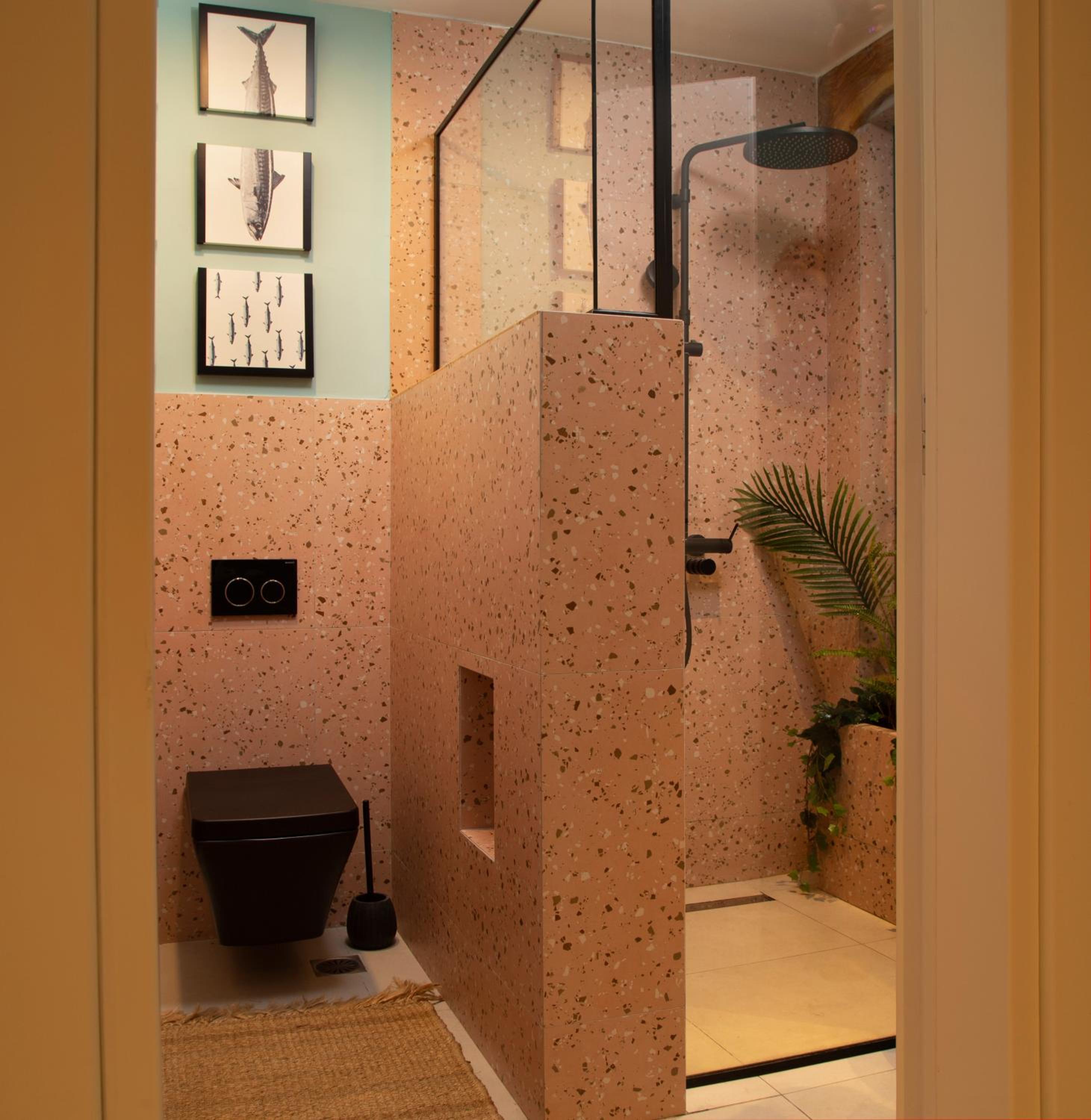 One-Bedroom Apartment - Photo 13