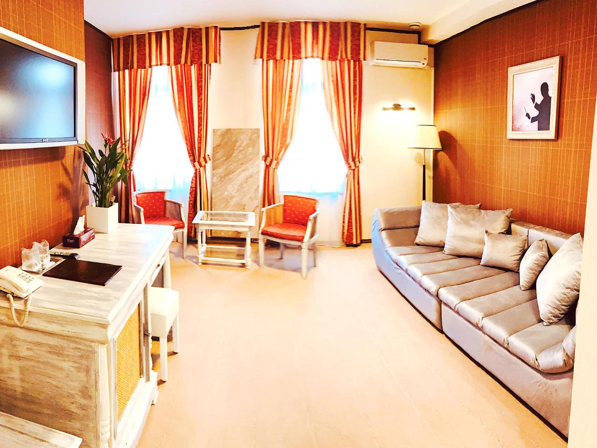 Family Suite - Photo 13
