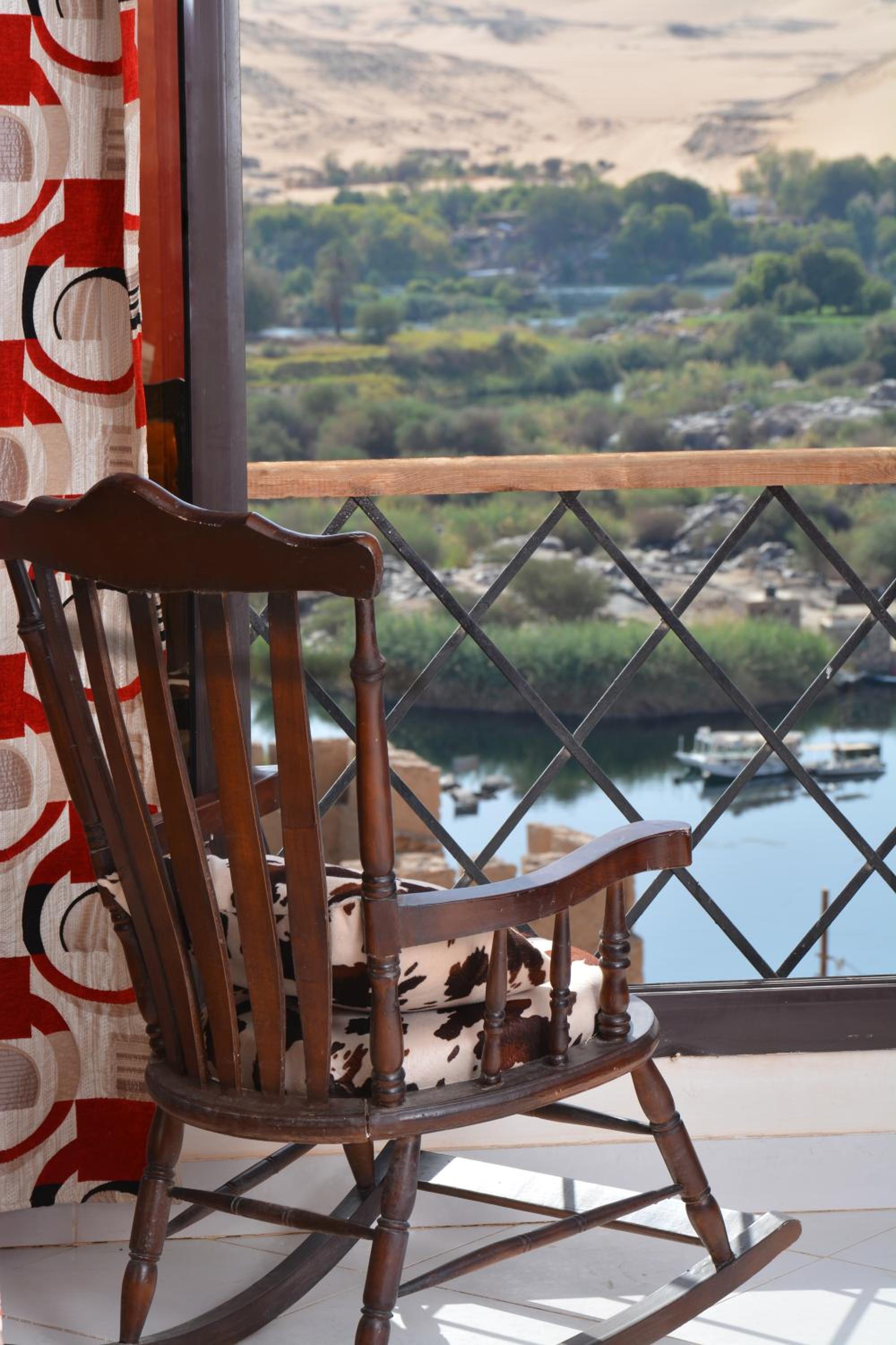 Deluxe Double Room with Balcony and Sea View - Photo 8