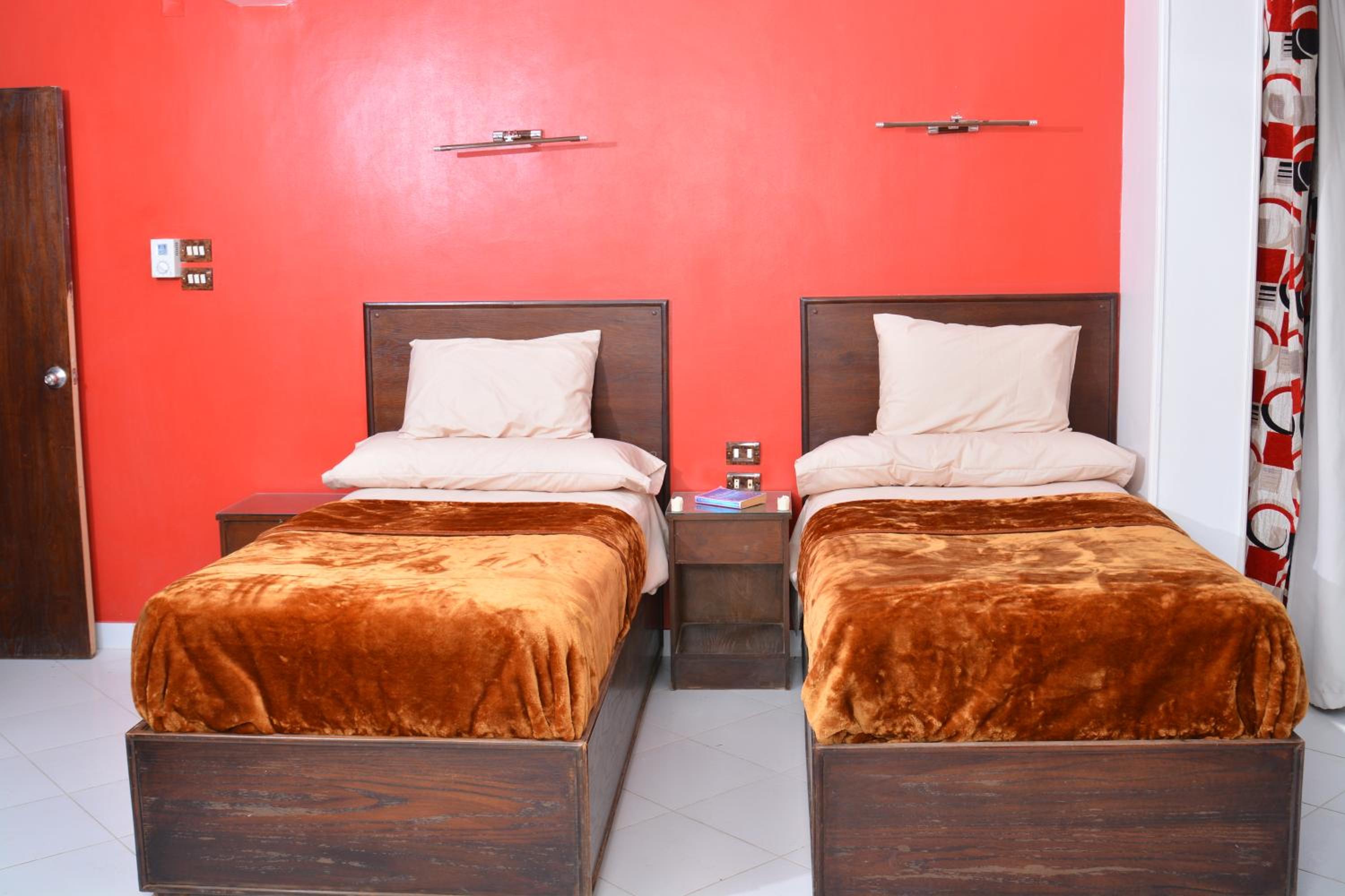Deluxe Double Room with Balcony and Sea View - Photo 10