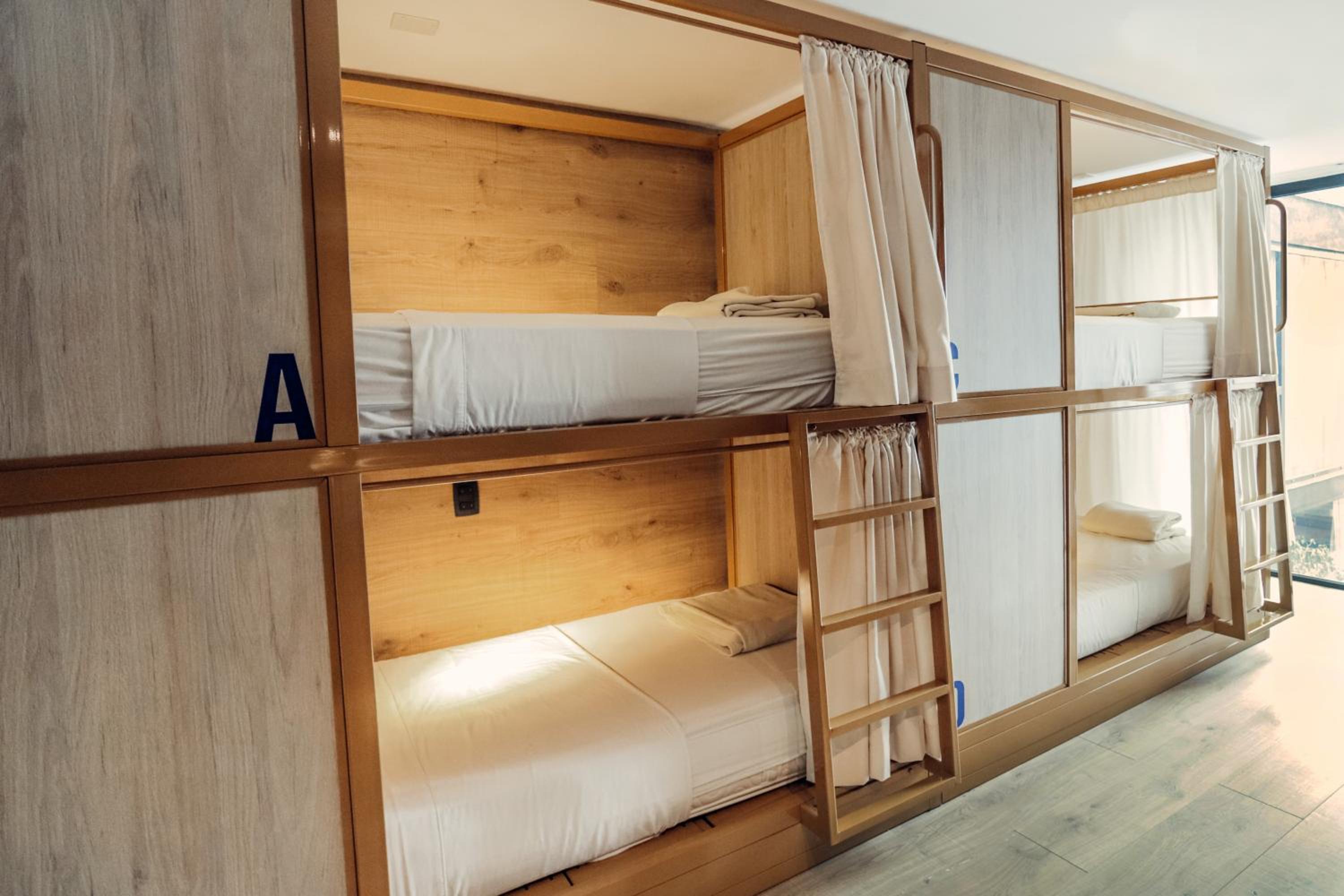 Bed in 6-Bed Female Dormitory Room photo 2