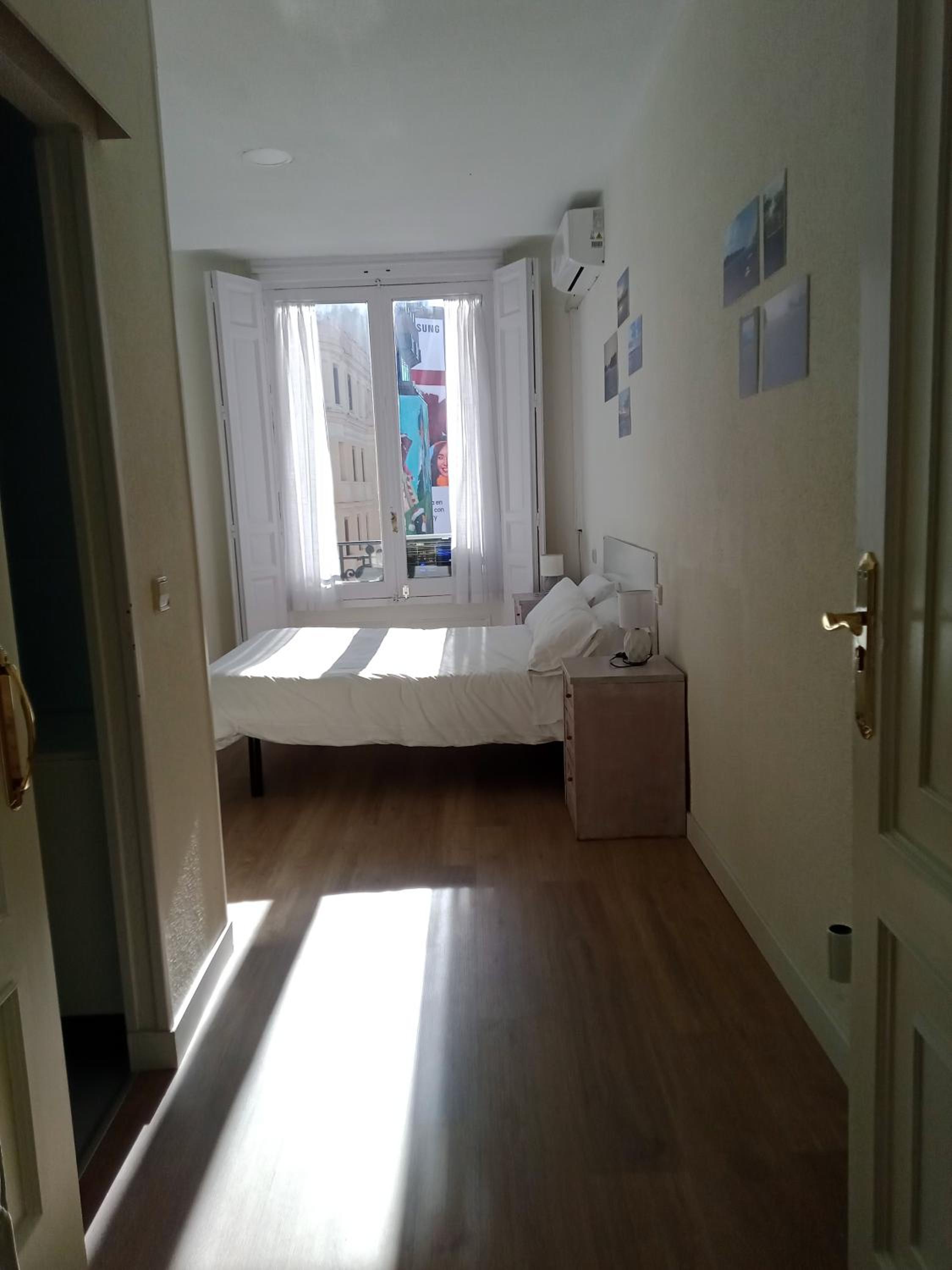 Double Room with Extra Bed - Photo 19