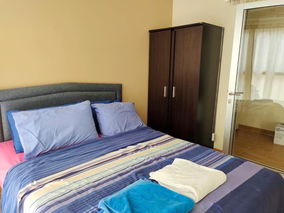 Deluxe Double Room (2 Adults + 1 Child) - Photo 3