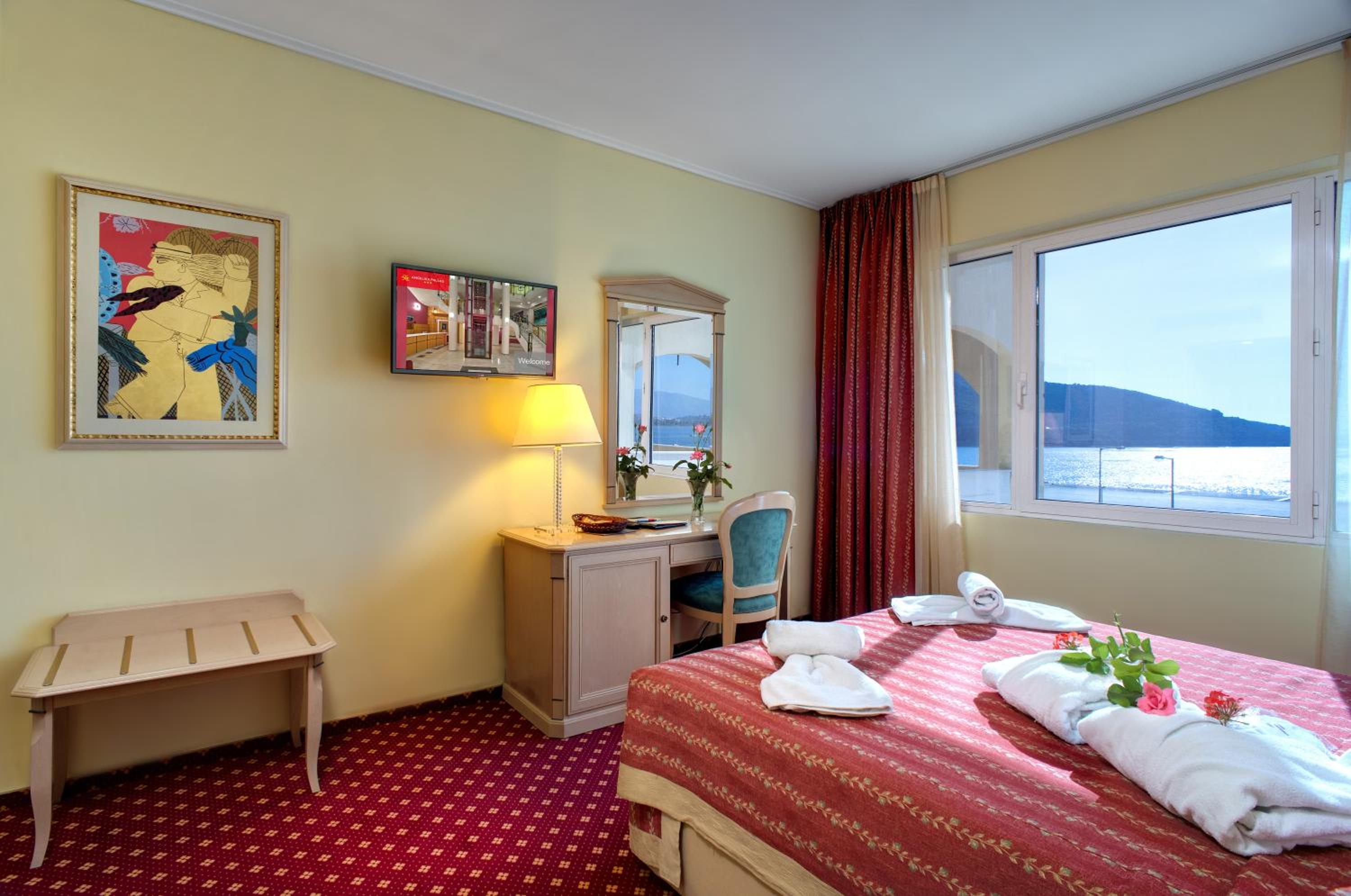 Suite Room - Photo 4