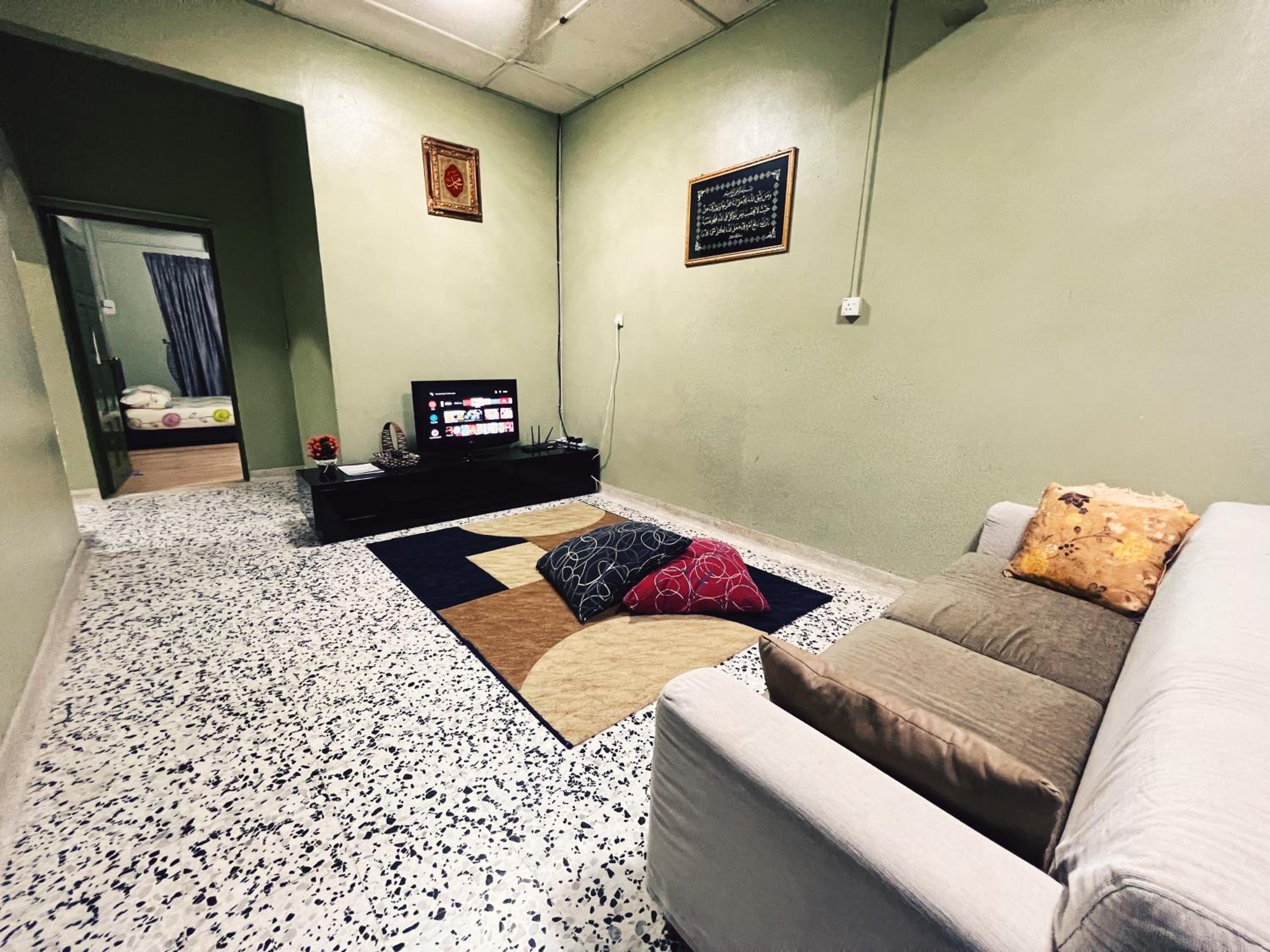Four-Bedroom House photo 1