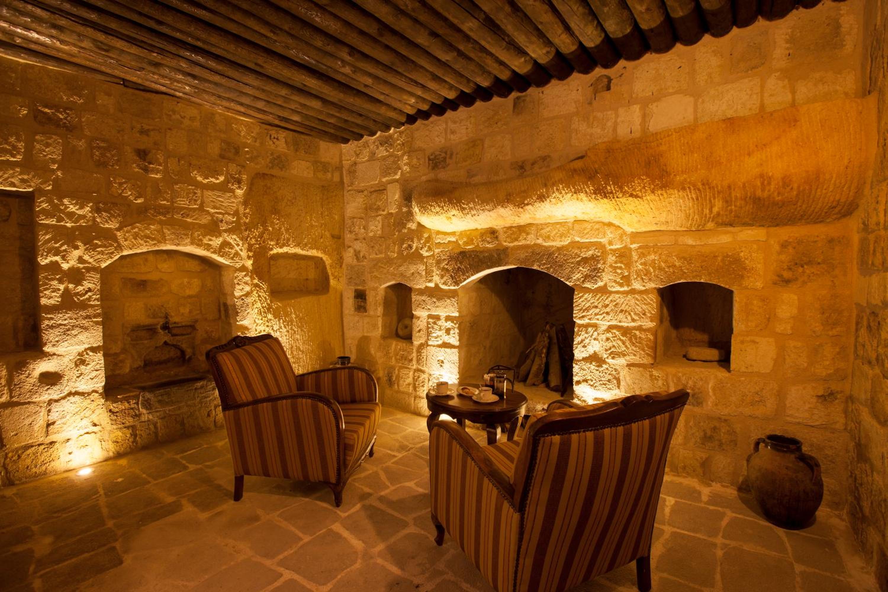 Grandiose Cappadocian Mansion - Photo 2