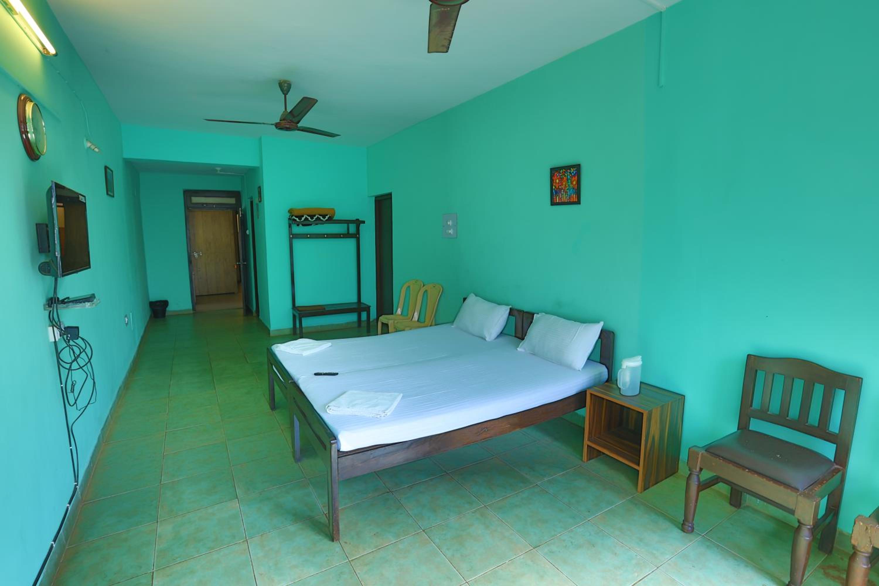 Standard Double Room - Photo 30