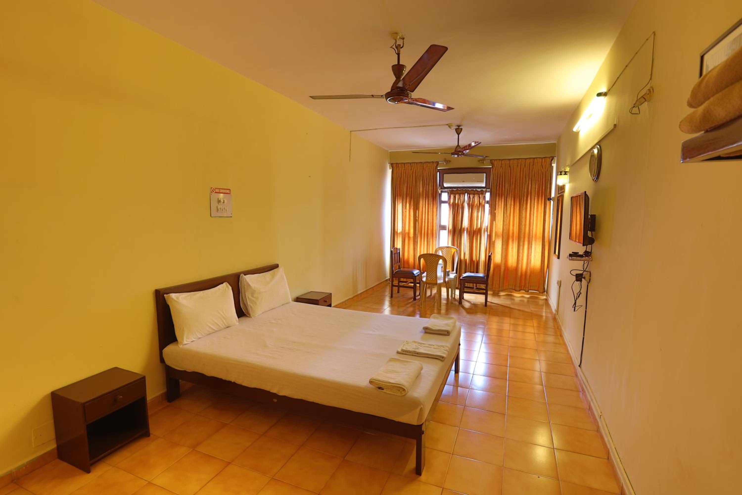 Standard Double Room - Photo 28
