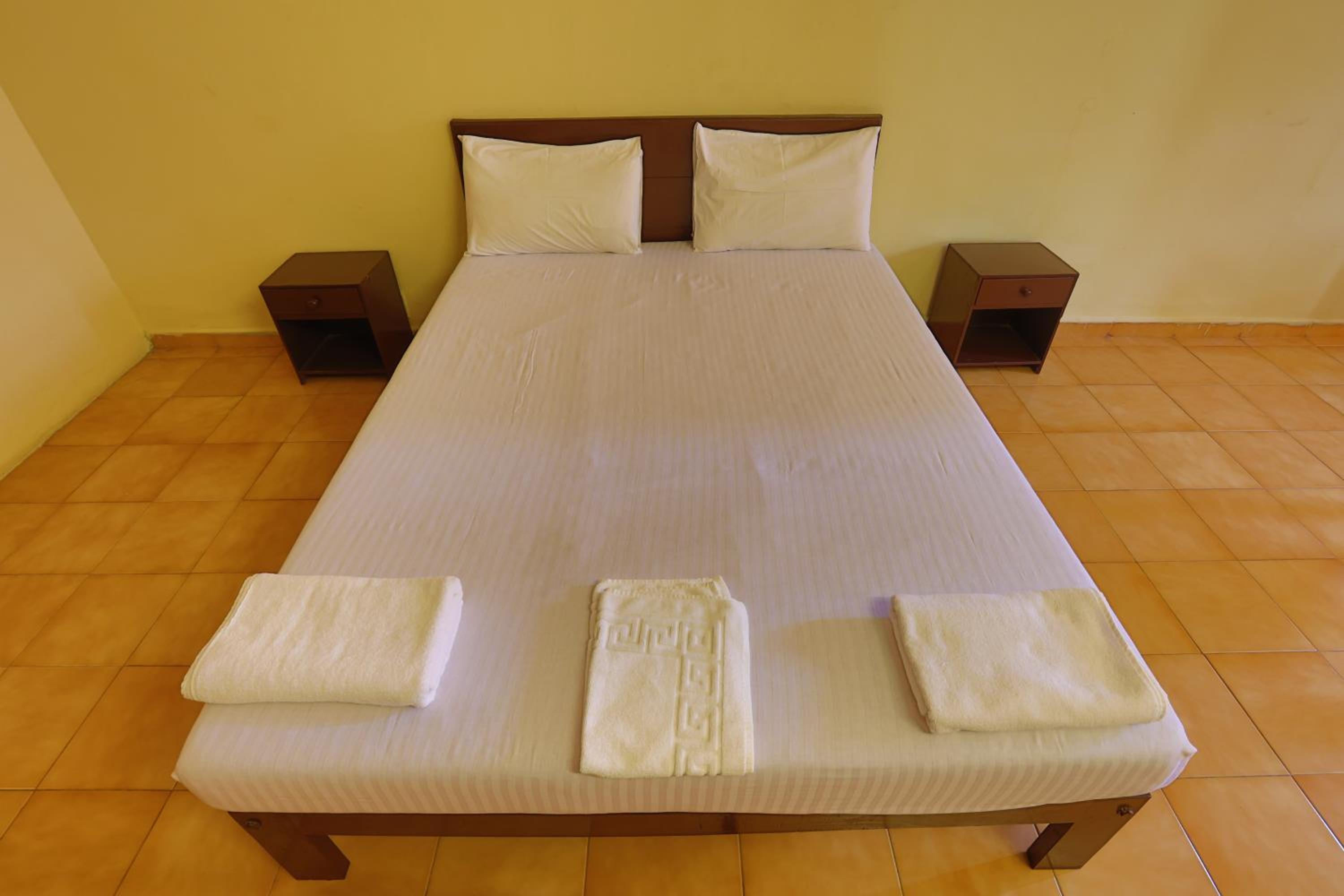 Standard Double Room - Photo 26