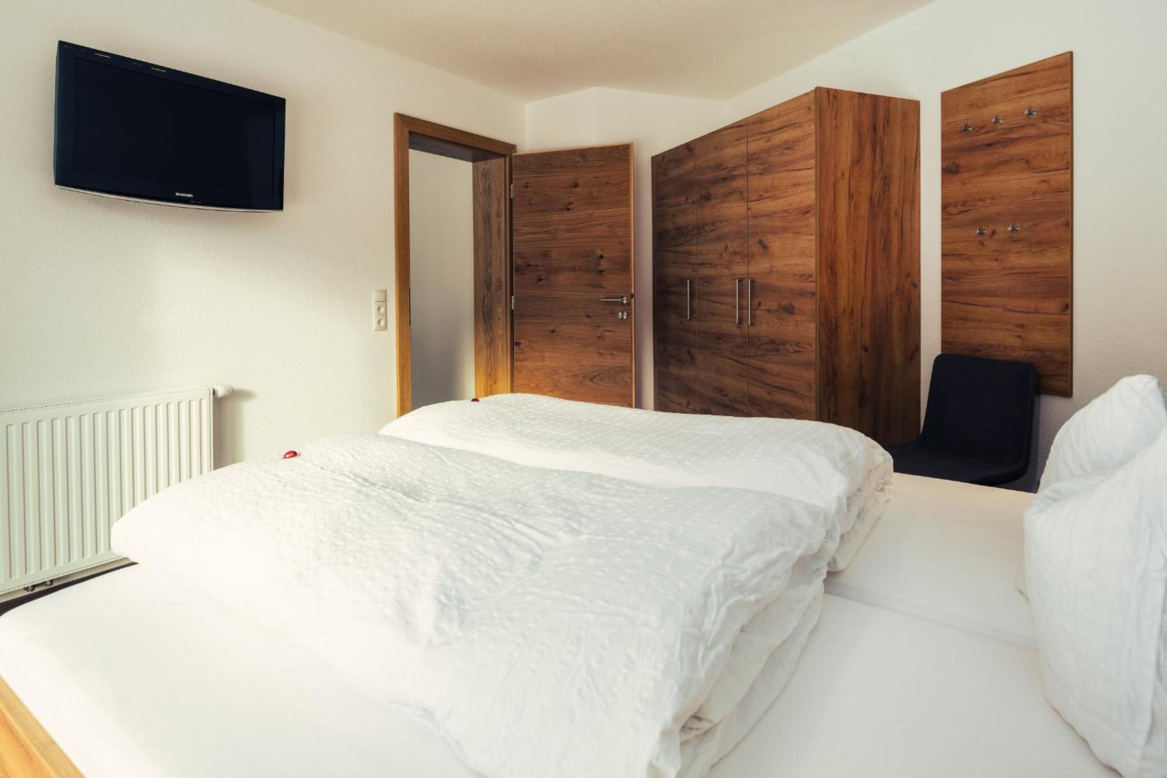 One-Bedroom Suite photo 2