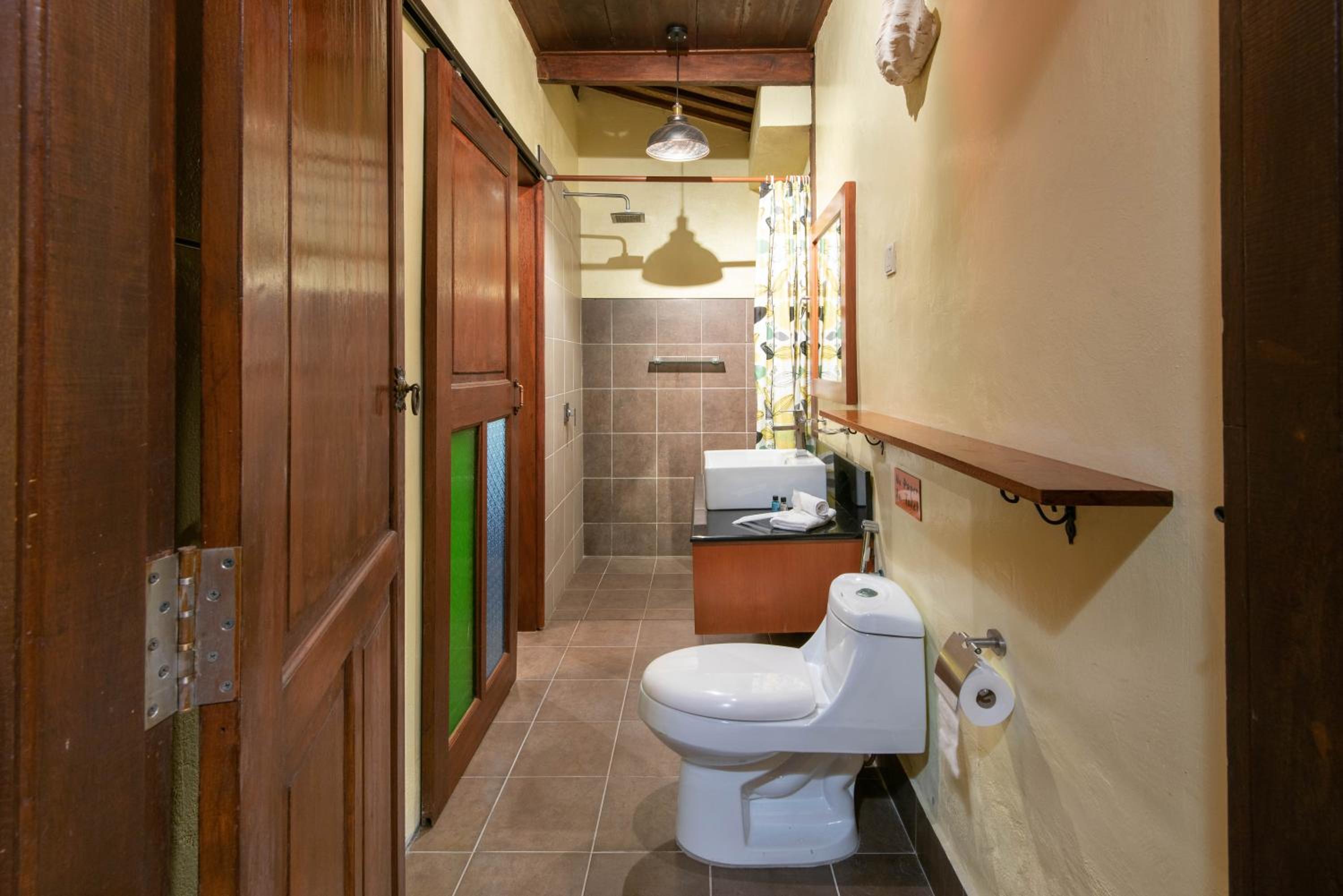 Limasan Satu Villa - Photo 15
