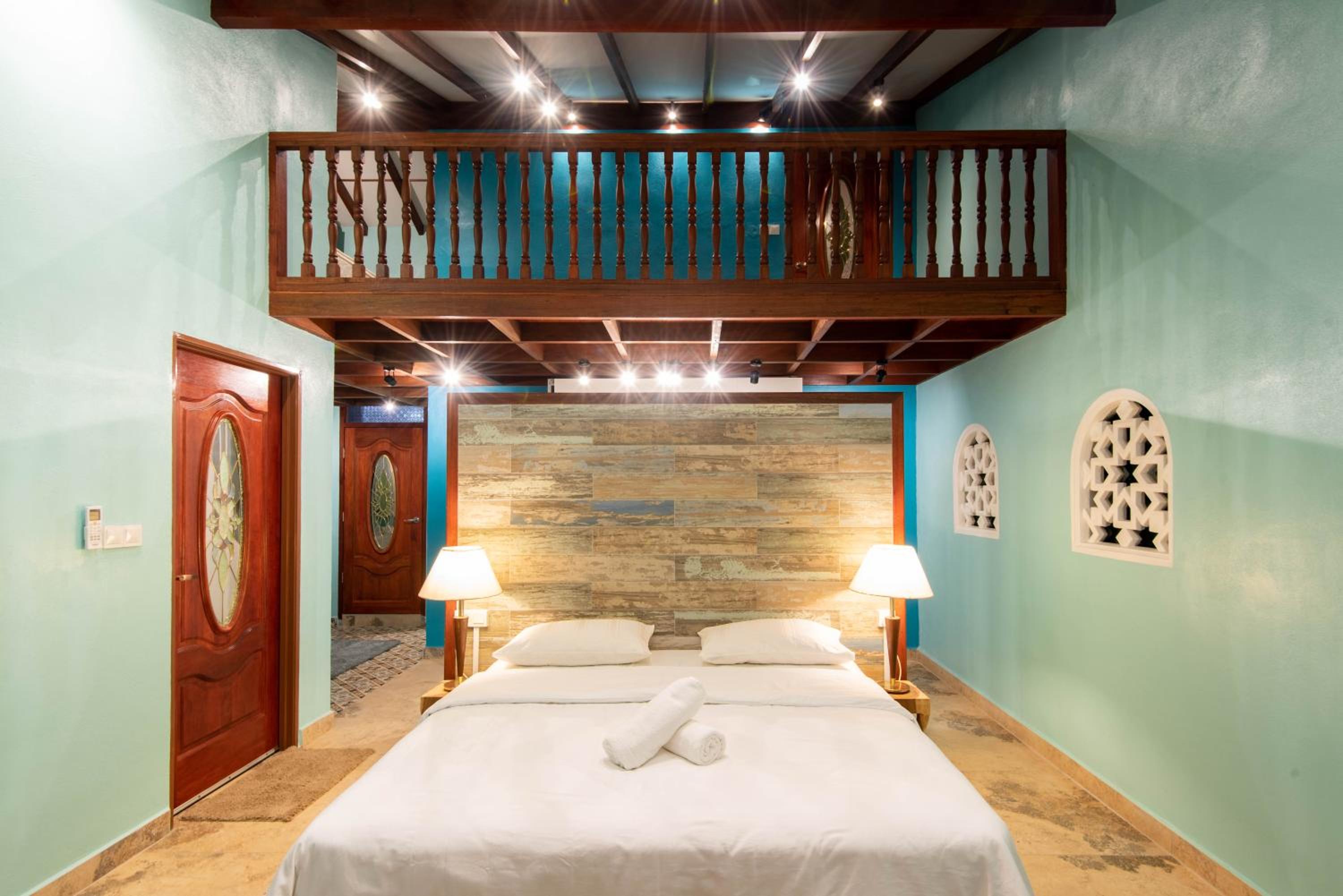 Limasan Satu Villa - Photo 4