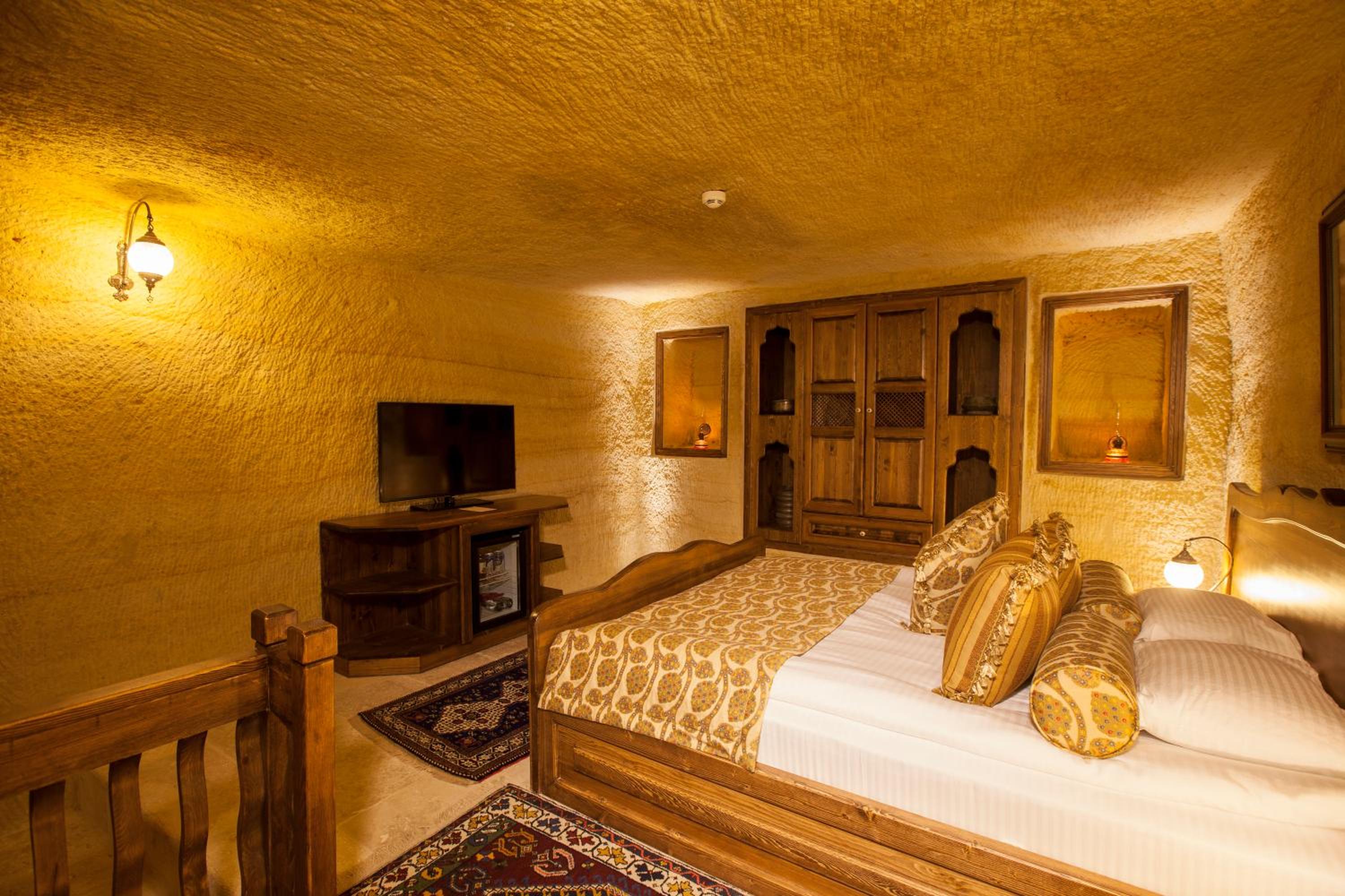 Glorious Cave Suite - Photo 3