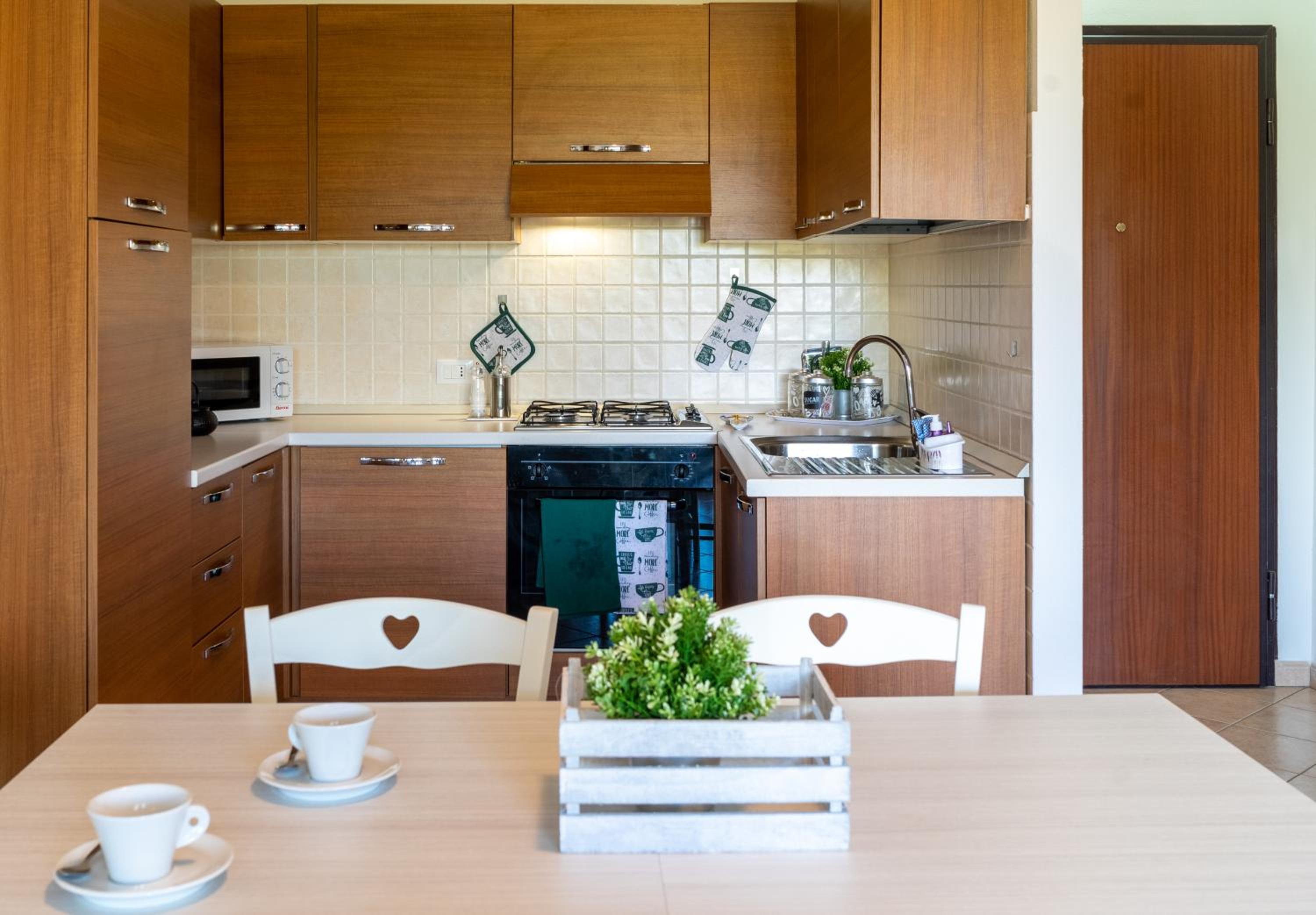 Two-Bedroom Apartment - Photo 4