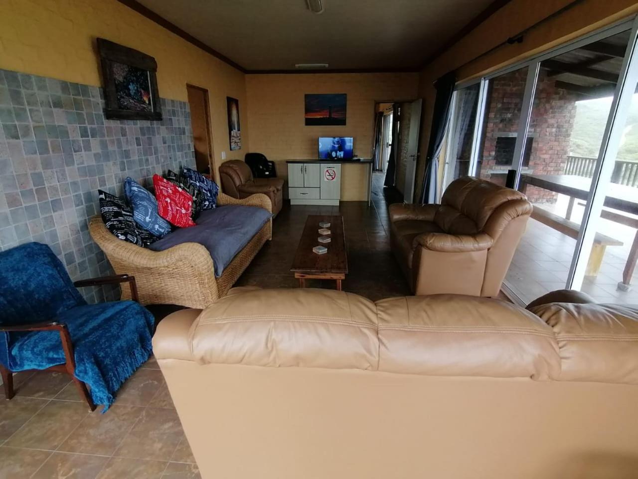 Four-Bedroom House - Photo 1