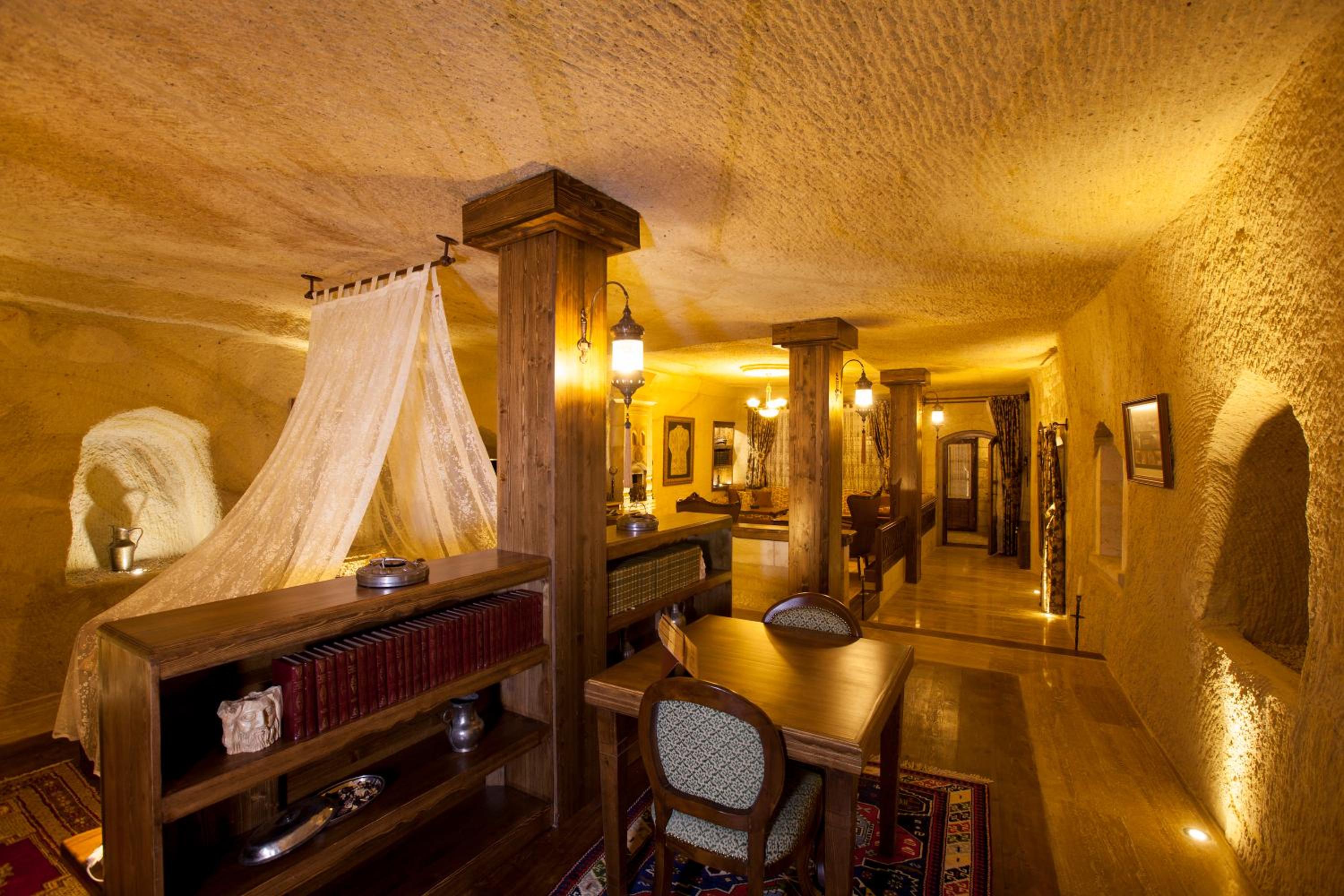 Royal Cave Suite  - Photo 2