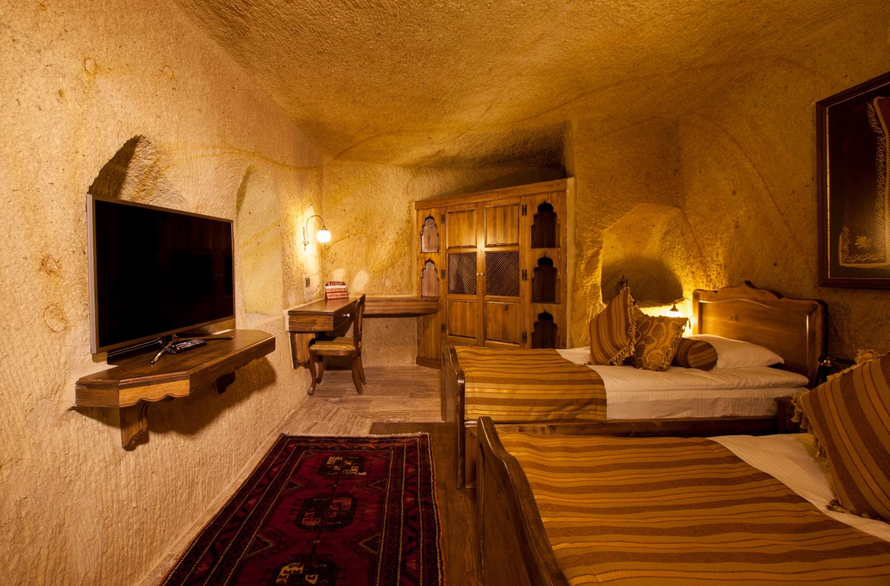 Royal Cave Suite  - Photo 9