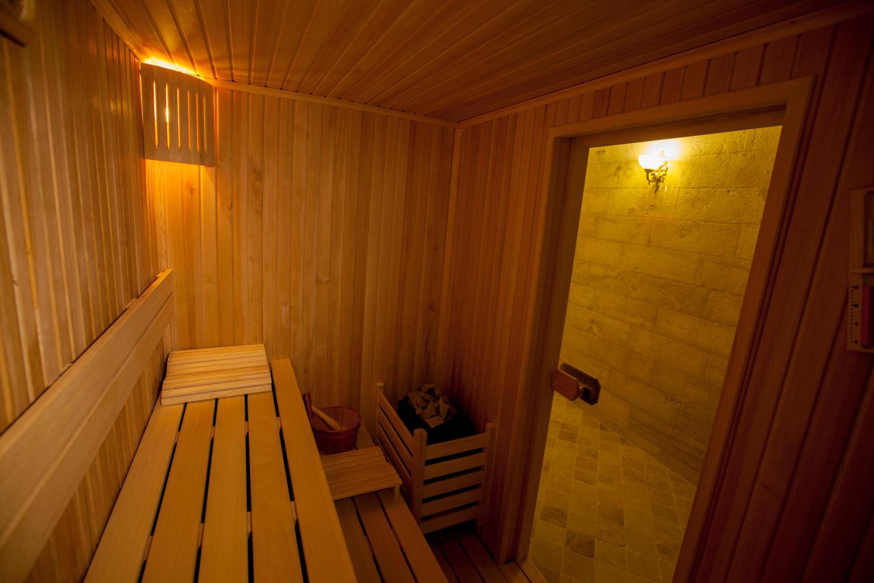 Majestic Cave Suite - Photo 6