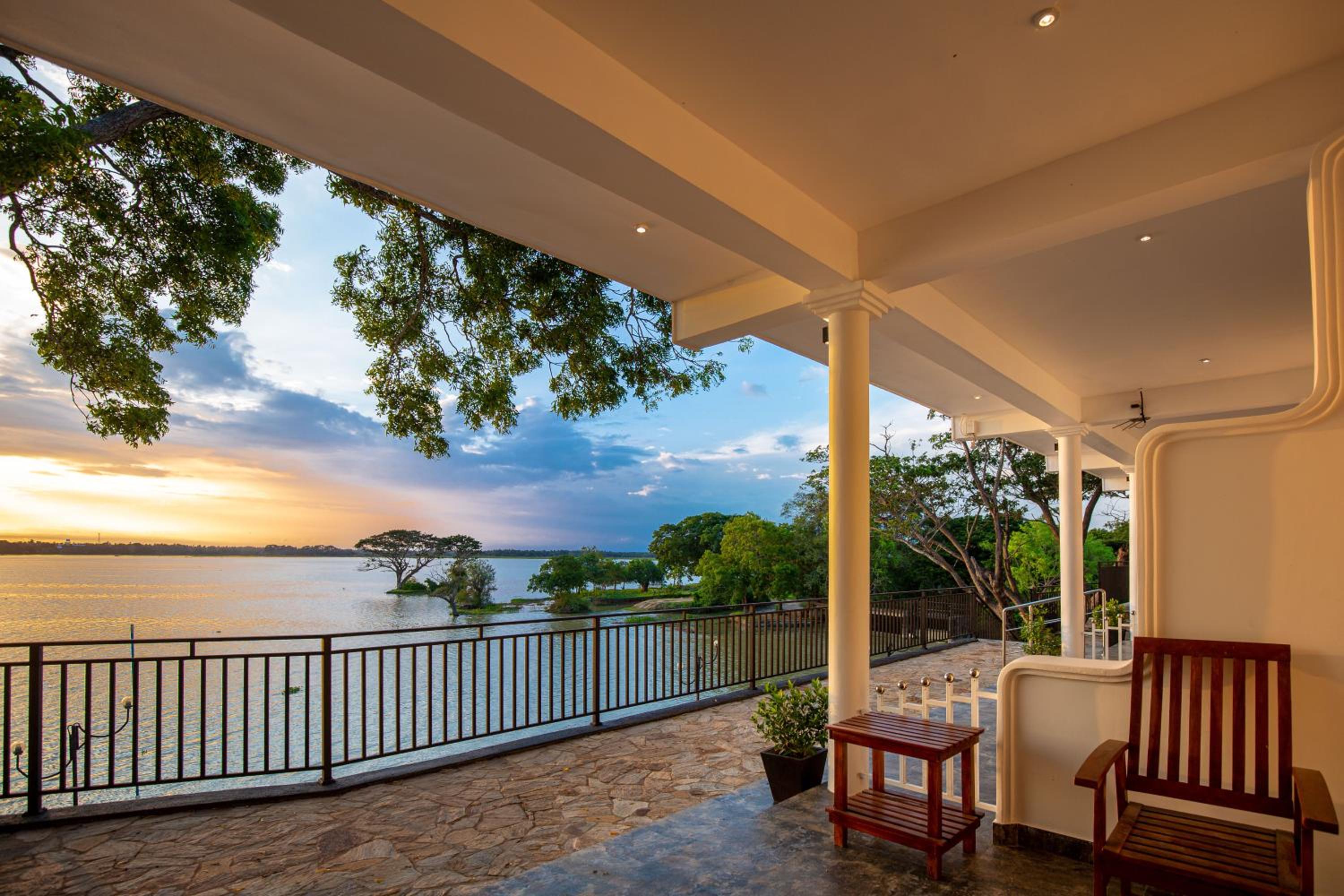 Family Room with Lake View
