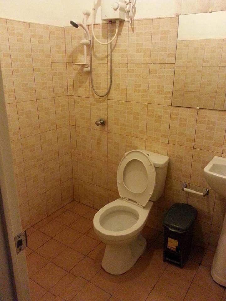 Triple Room with Private Bathroom photo 2
