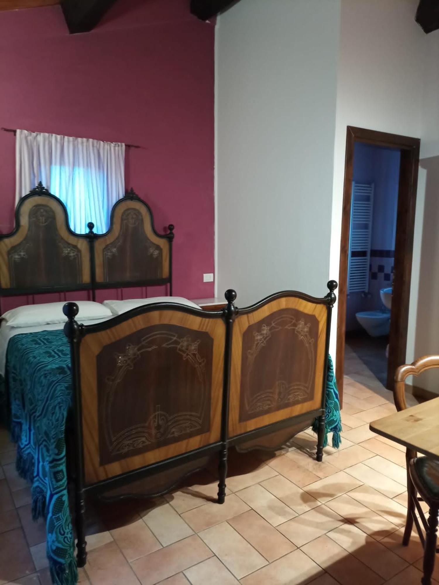 Double Room - Photo 10