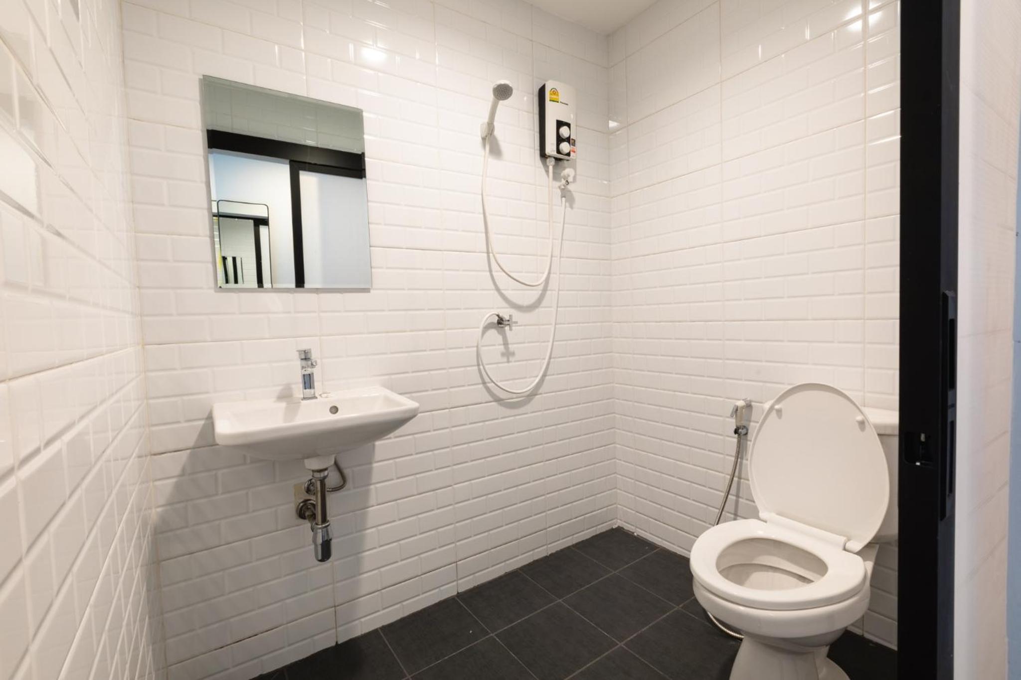 Single Room photo 3