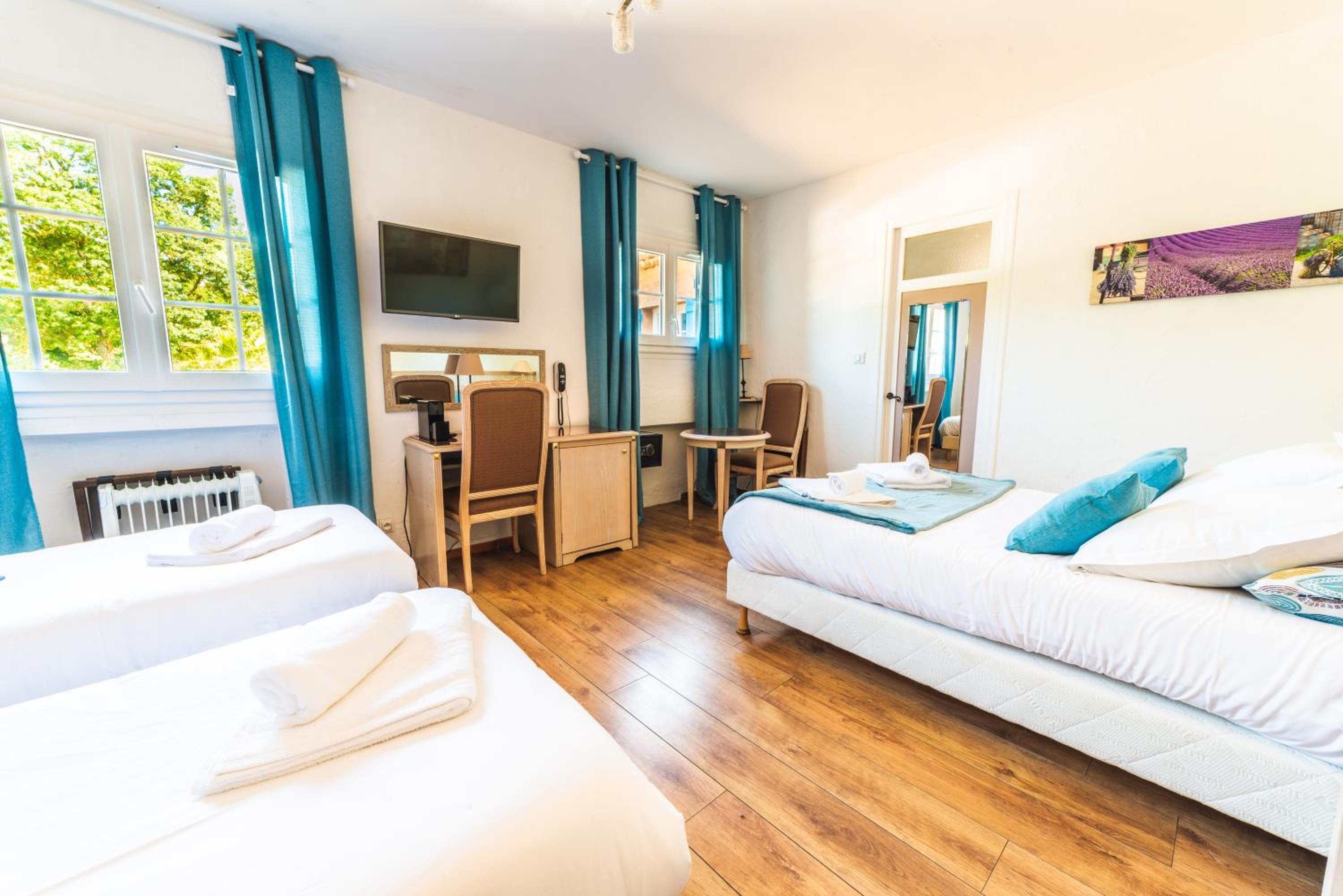 Quadruple Room with Garden View photo 3