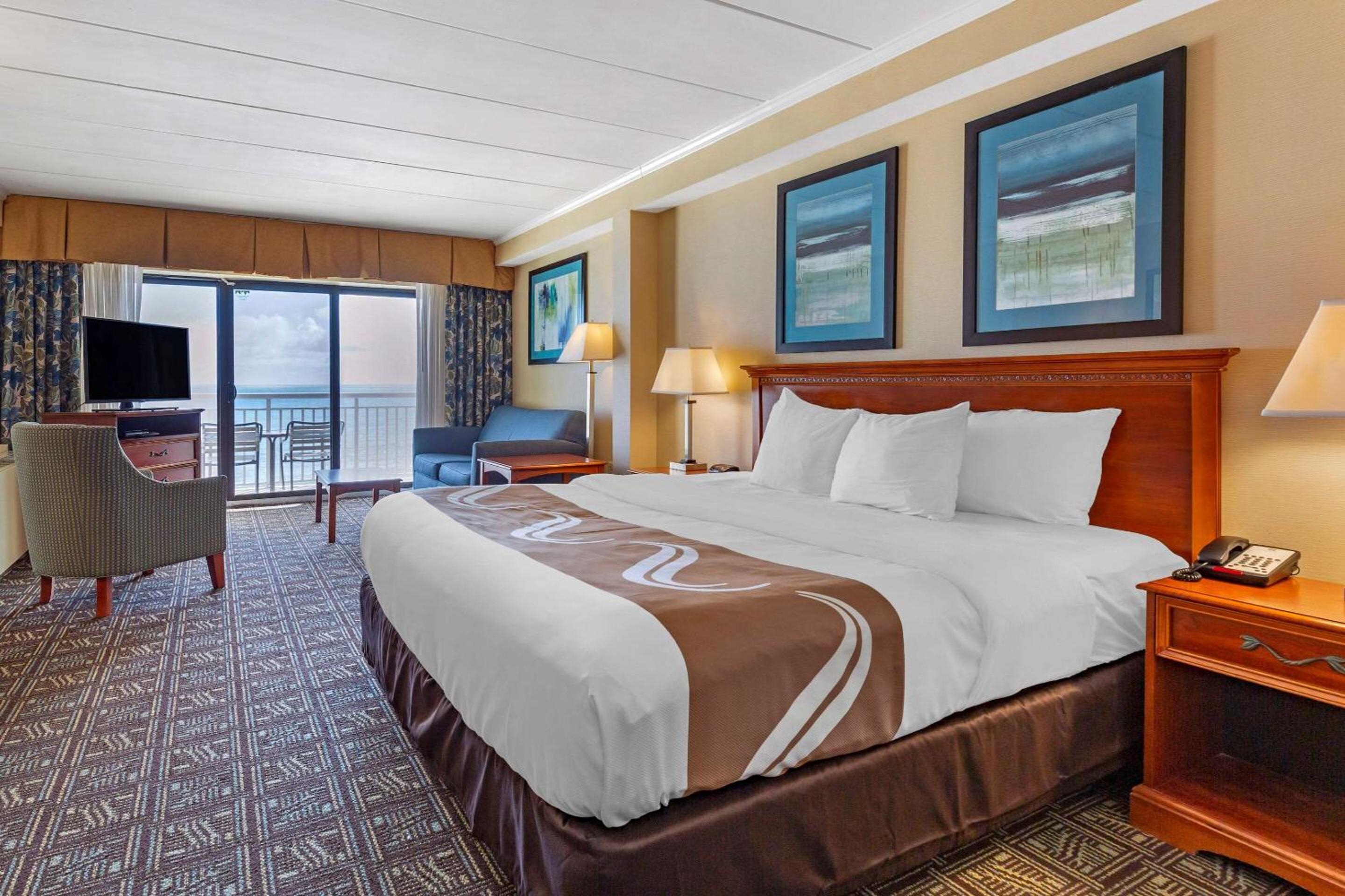 Efficiency, Oceanfront, 1 King Bed & Sofa Bed, Interior Entrance, Non Smoking photo 3