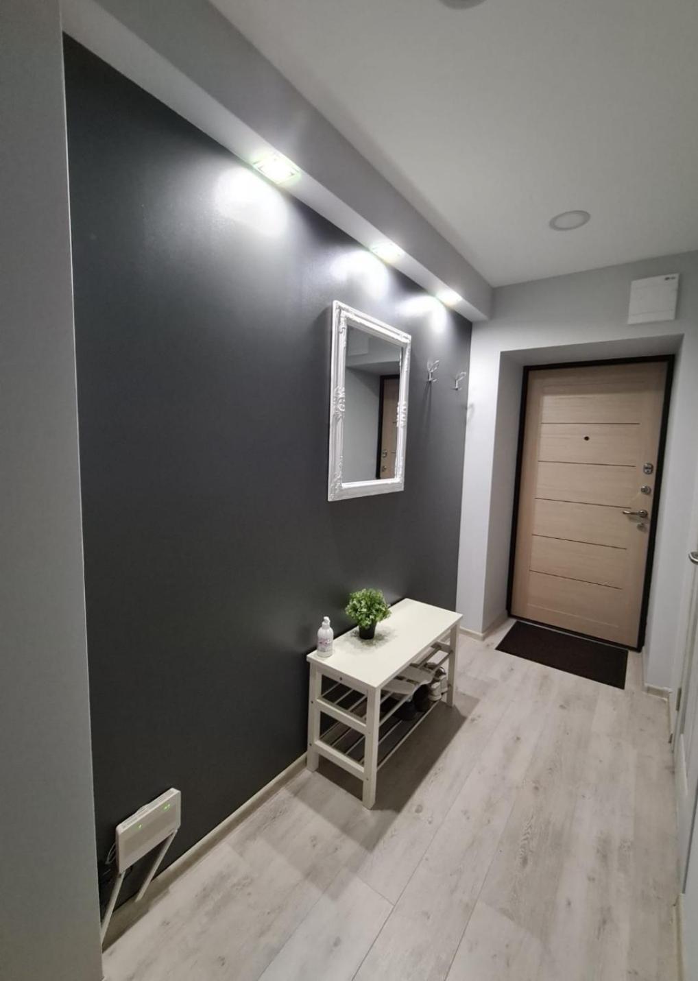 One-Bedroom Apartment - Photo 7