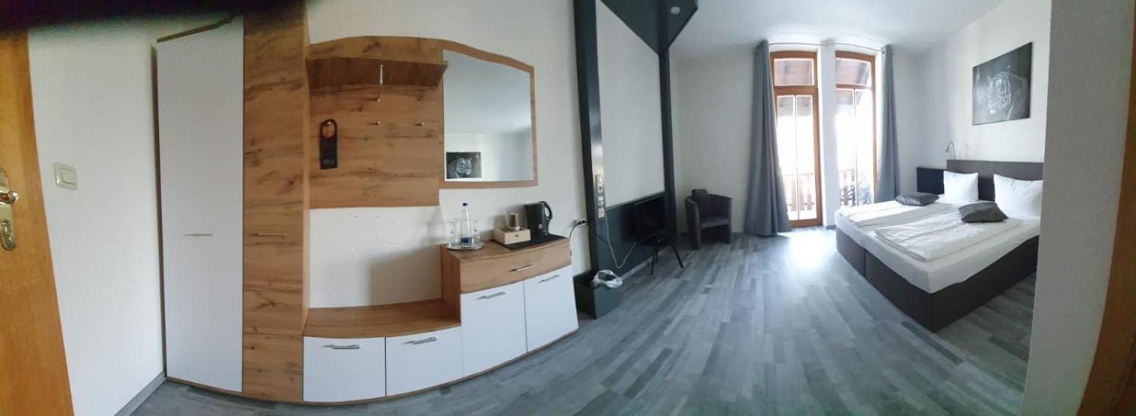 Double Room - Photo 3