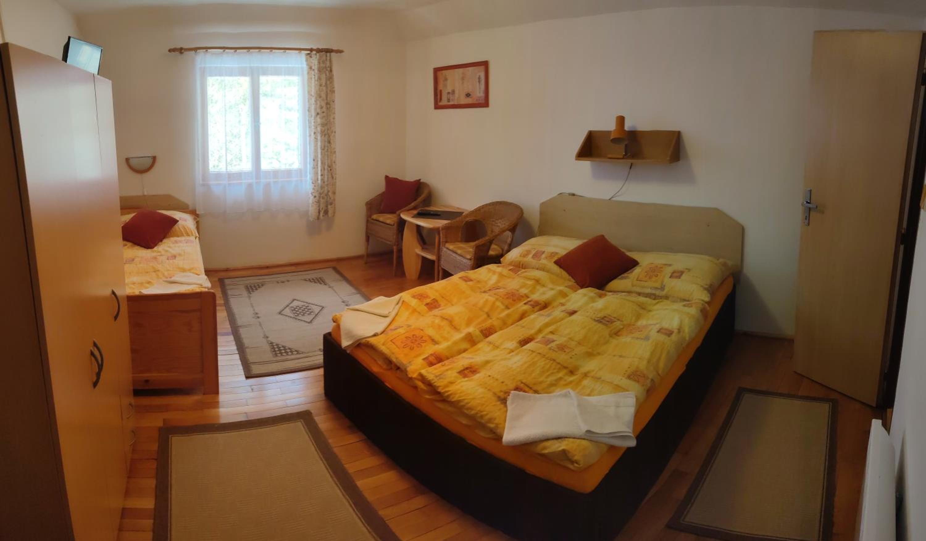 Standard Triple Room photo 3