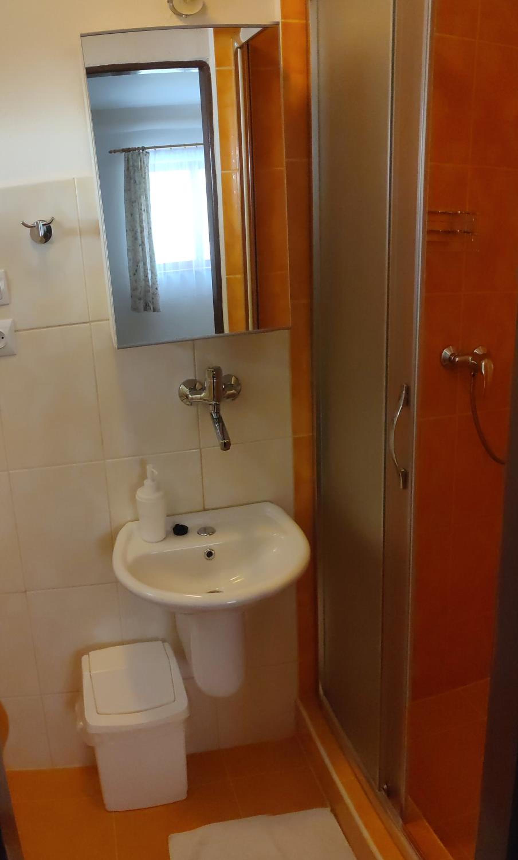 Standard Triple Room photo 2