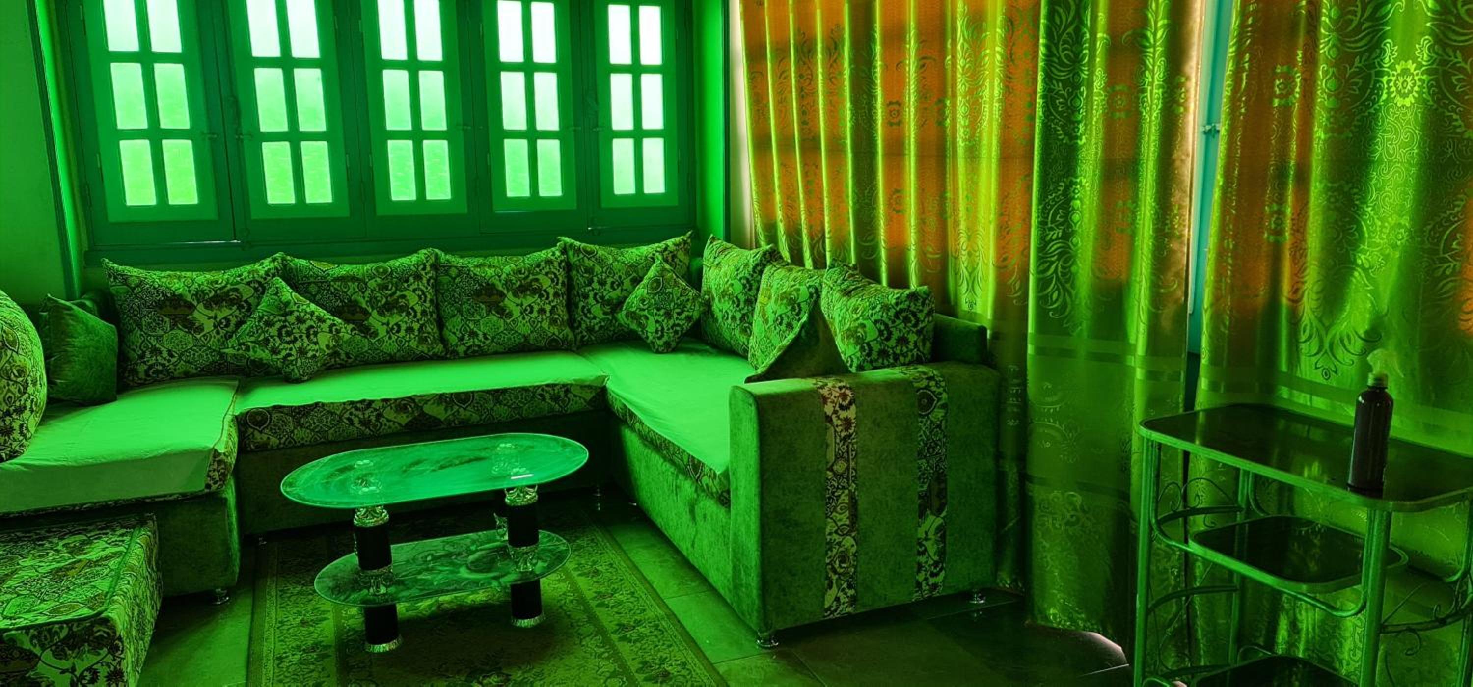 Studio Apartment with Sea View - Photo 1