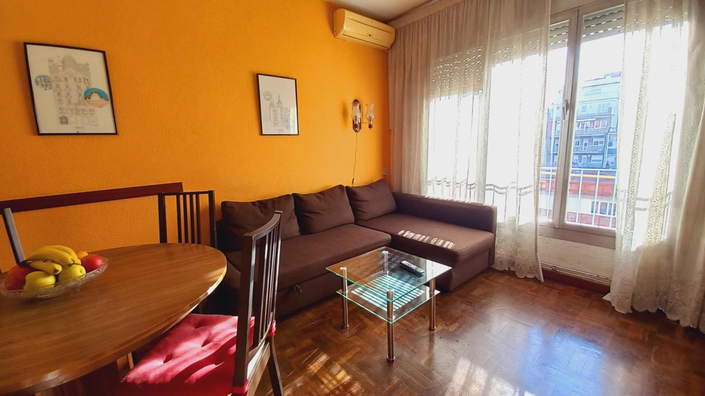 Apartment photo 3