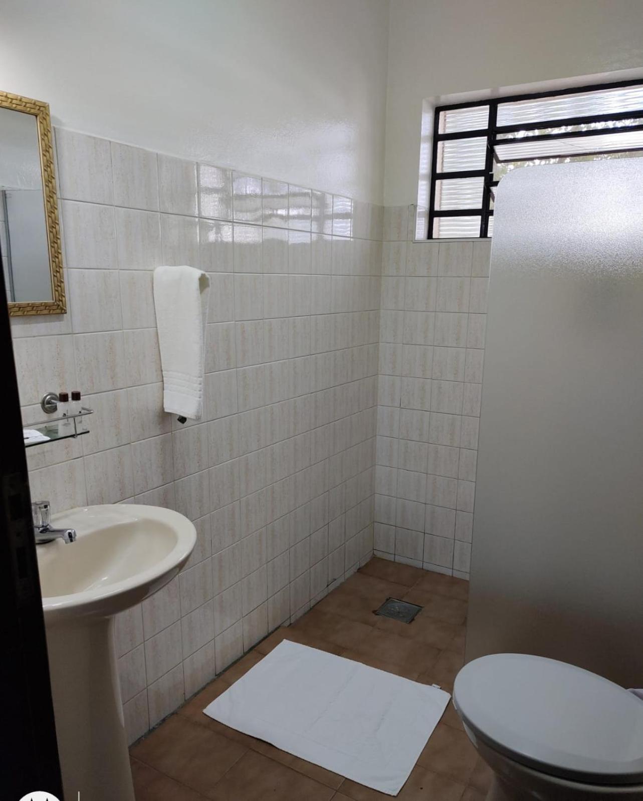 Double Room - Photo 2