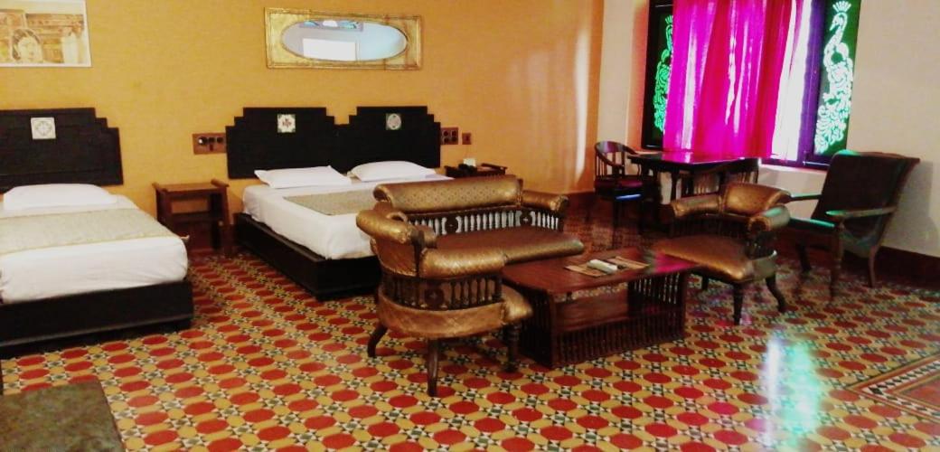 Chola Palace Suite photo 3