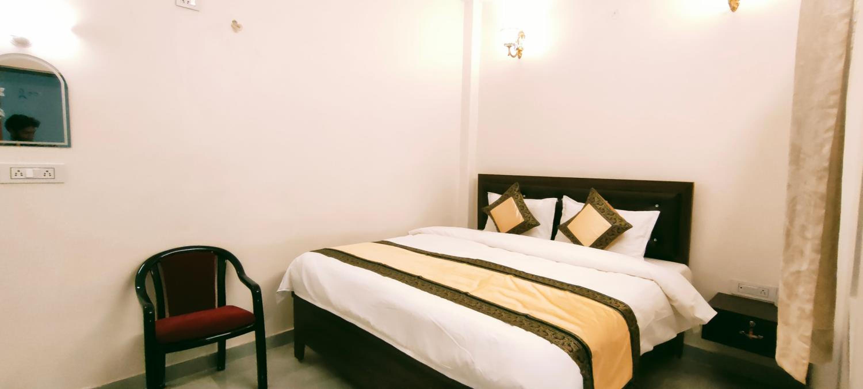 Deluxe Double Room - Photo 15